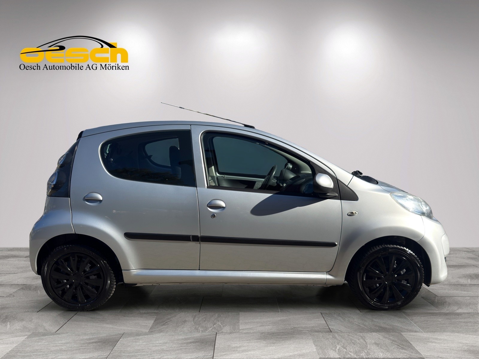 CITROEN C1 1.0i Chic SensoDrive-image-5