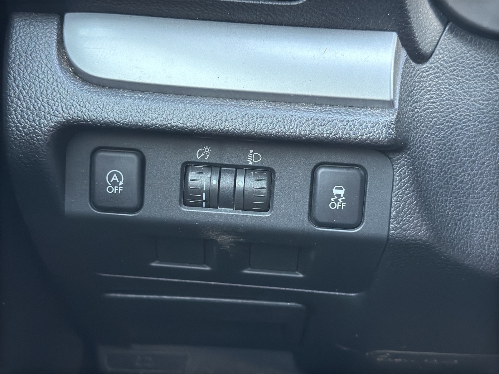 SUBARU XV 2.0 Swiss One AWD CVT-image-19