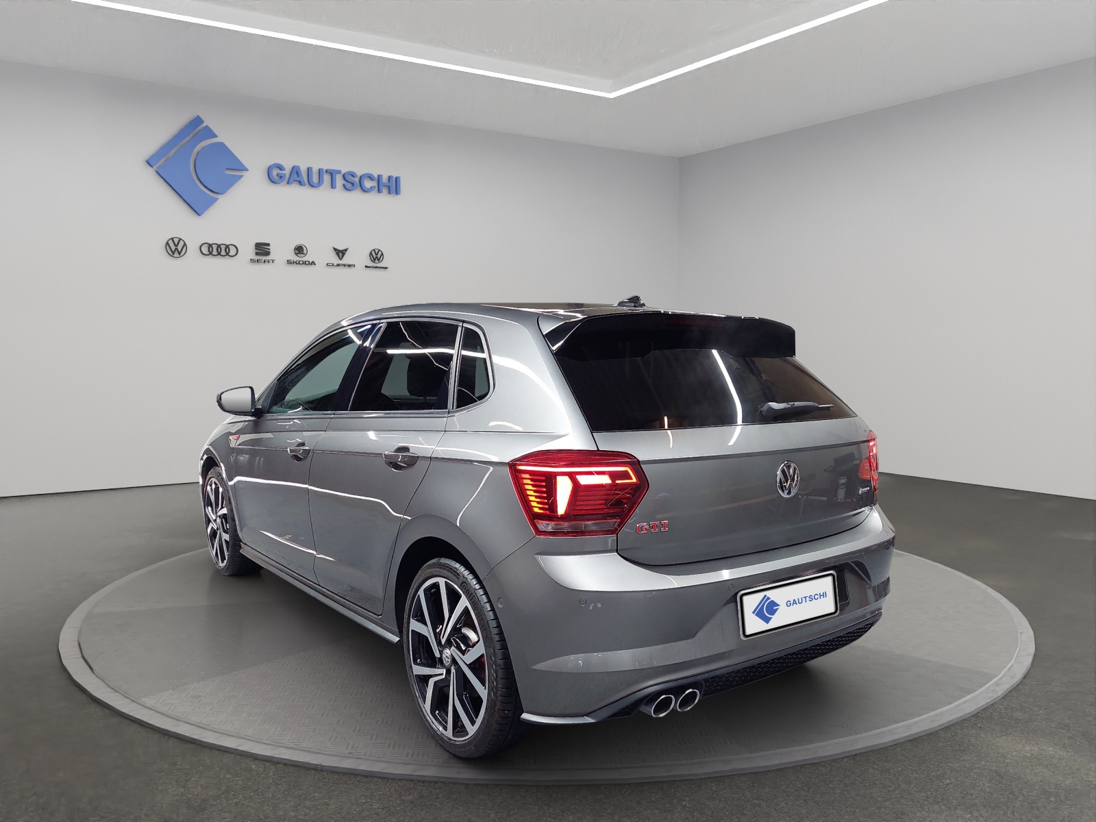 VW Polo 2.0 TSI GTI DSG-image-2