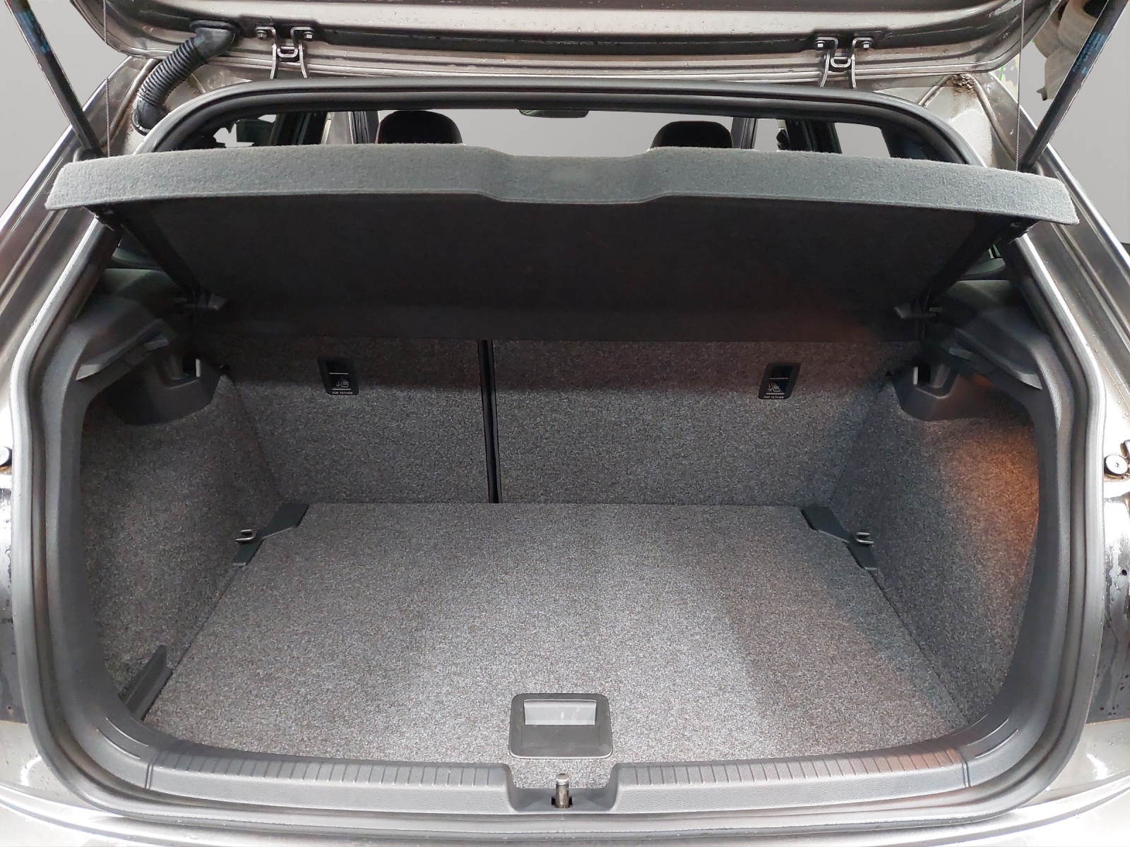 VW Polo 2.0 TSI GTI DSG-image-10