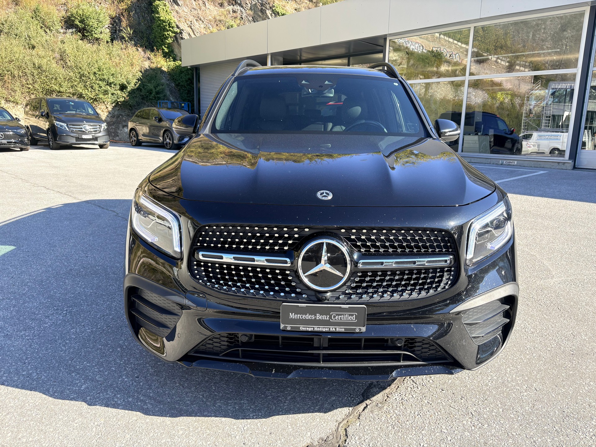 MERCEDES-BENZ GLB 220 d 4Matic AMG Line 8G-Tronic-showroom-element-1