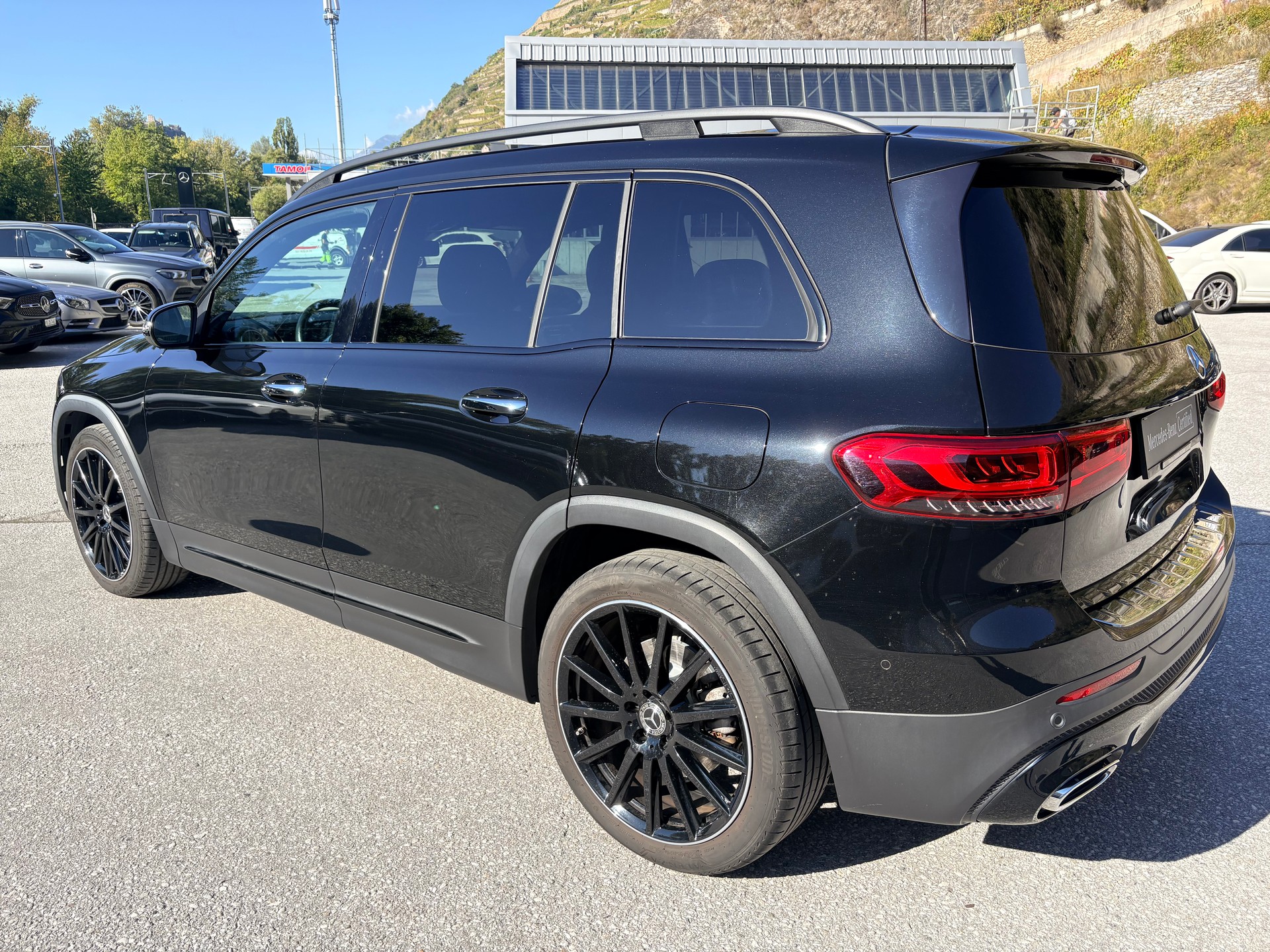 MERCEDES-BENZ GLB 220 d 4Matic AMG Line 8G-Tronic-showroom-element-3