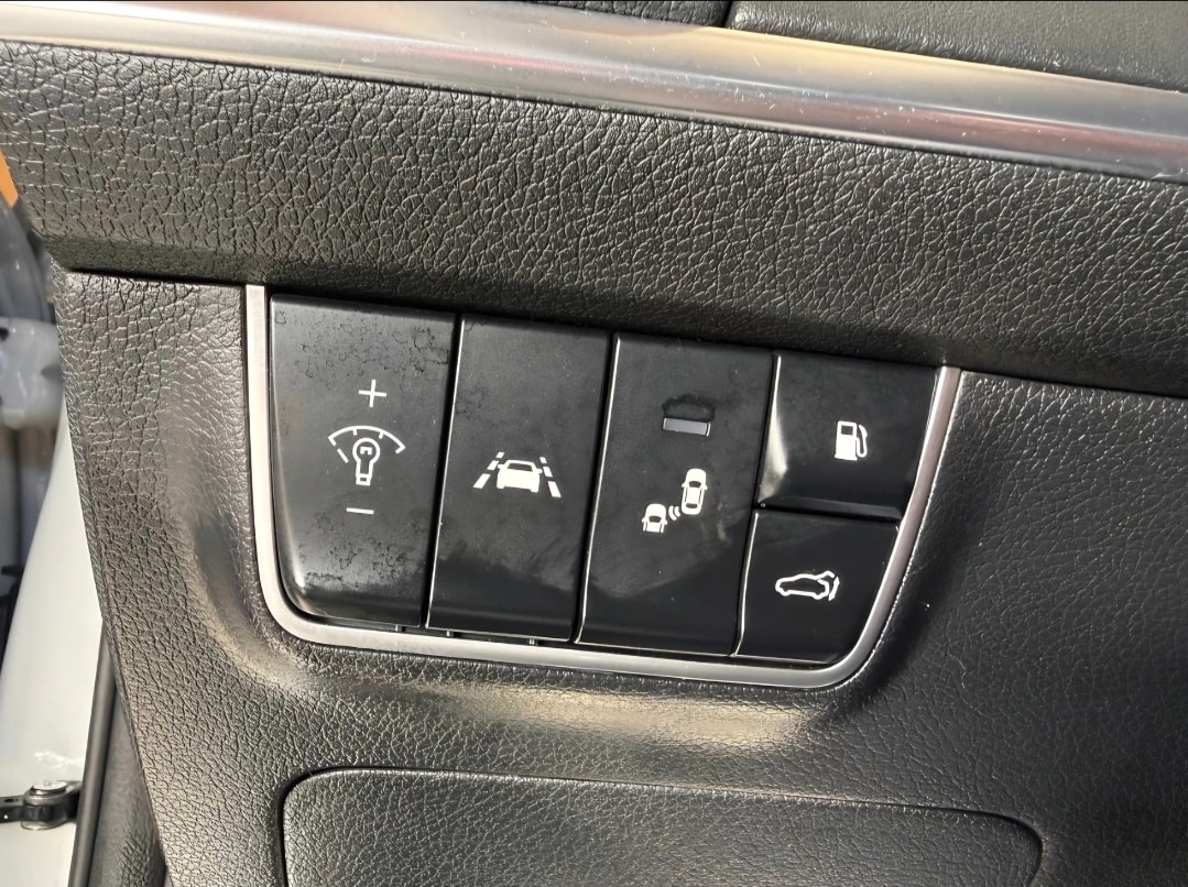 KIA Stinger 3.3 T-GDi GT Automat AWD-image-15