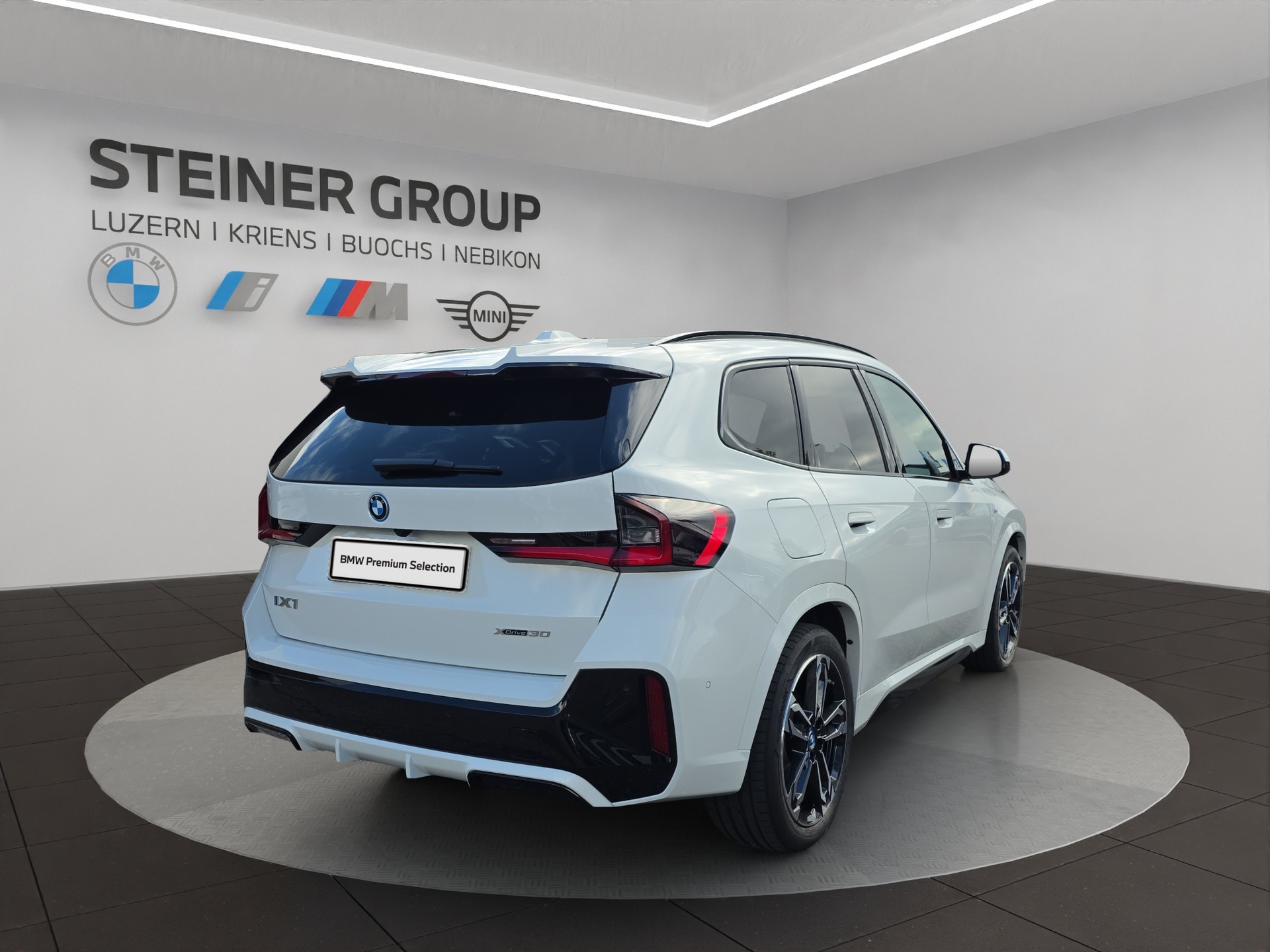 BMW iX1 xDrive 30 M Sport Pro-image-3