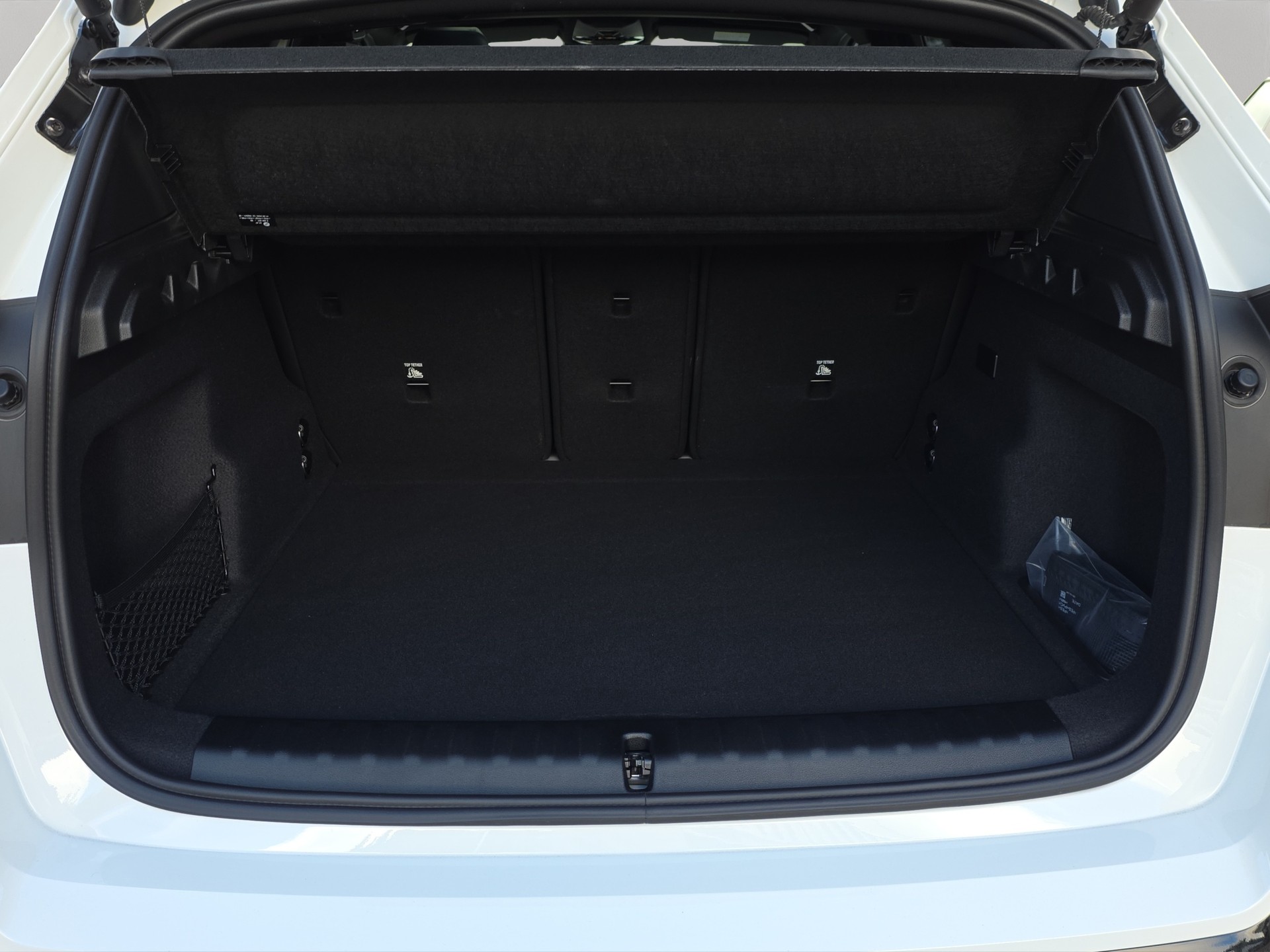 BMW iX1 xDrive 30 M Sport Pro-image-17
