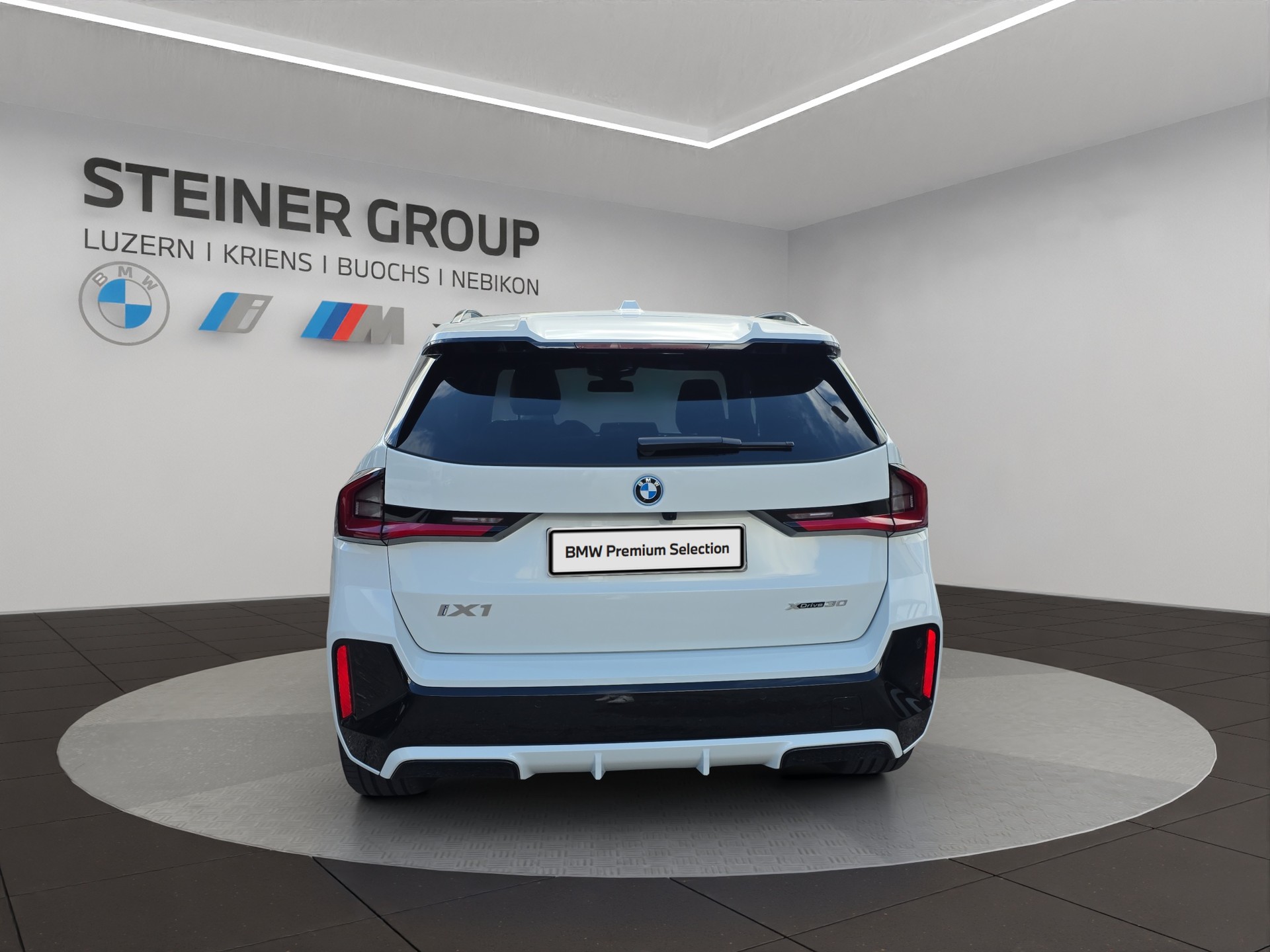 BMW iX1 xDrive 30 M Sport Pro-image-4