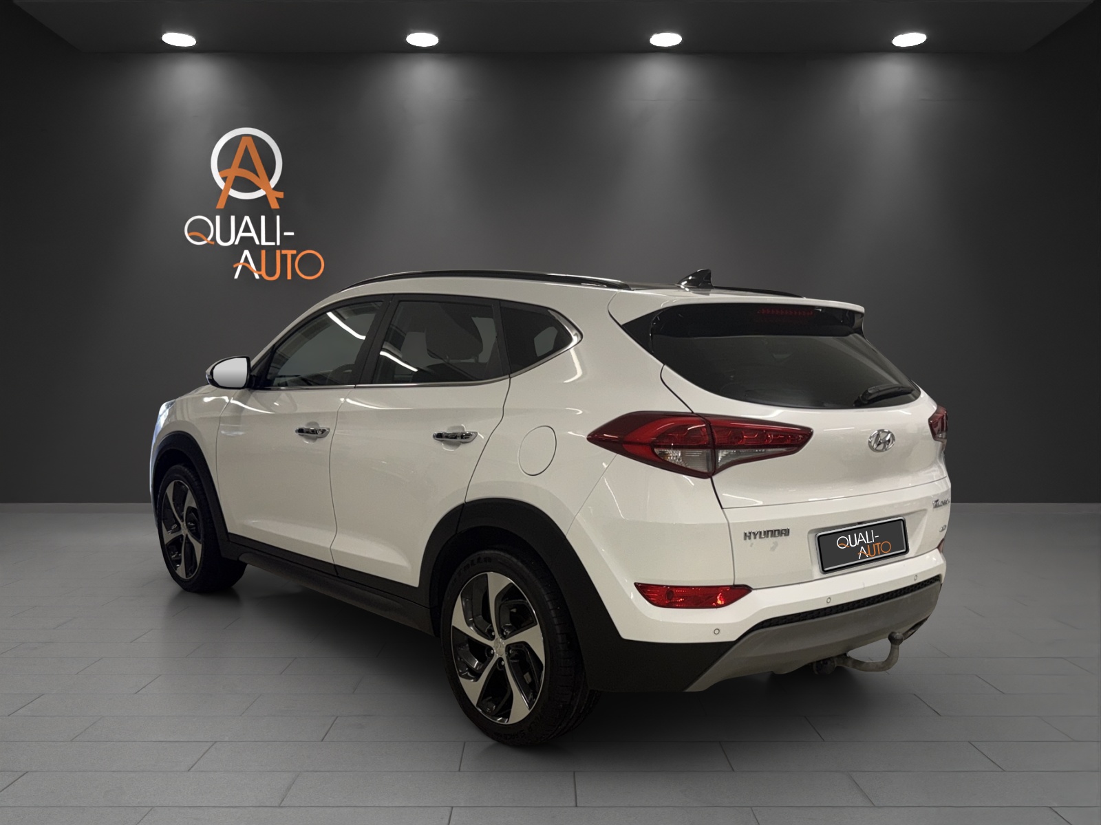 HYUNDAI Tucson 2.0 CRDI Vertex 4WD Automatic-image-3