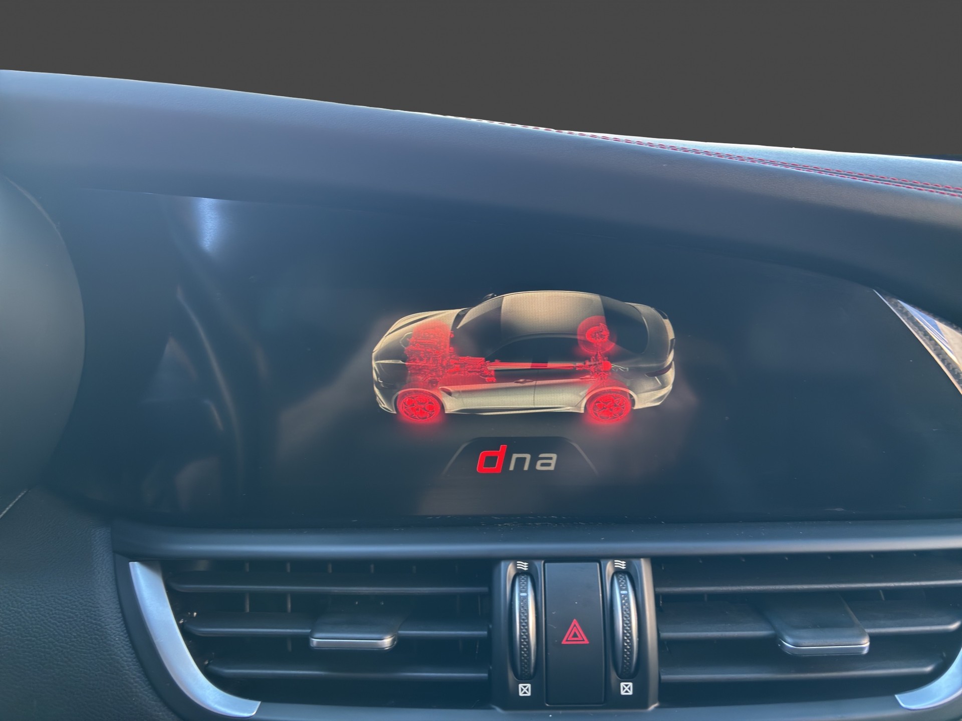ALFA ROMEO Giulia 2.9 V6 Biturbo Quadrifoglio-image-18