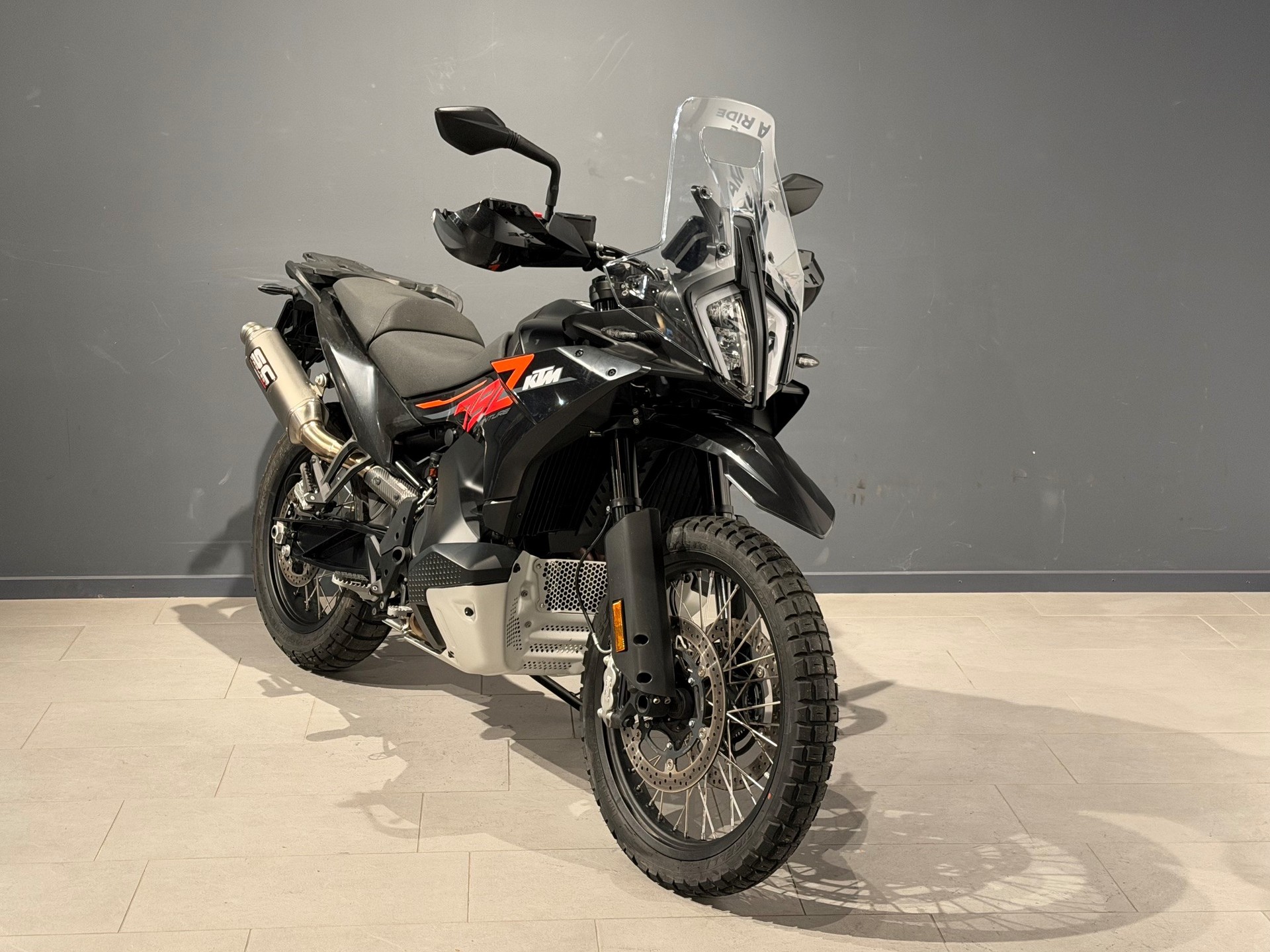 KTM 790 Adventure (35kW)-showroom-element-1