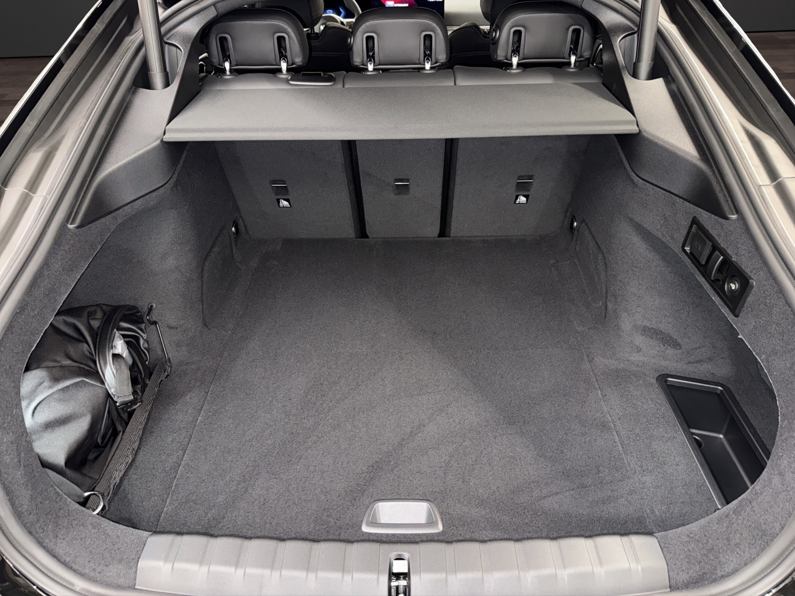 BMW i4 M60-image-22