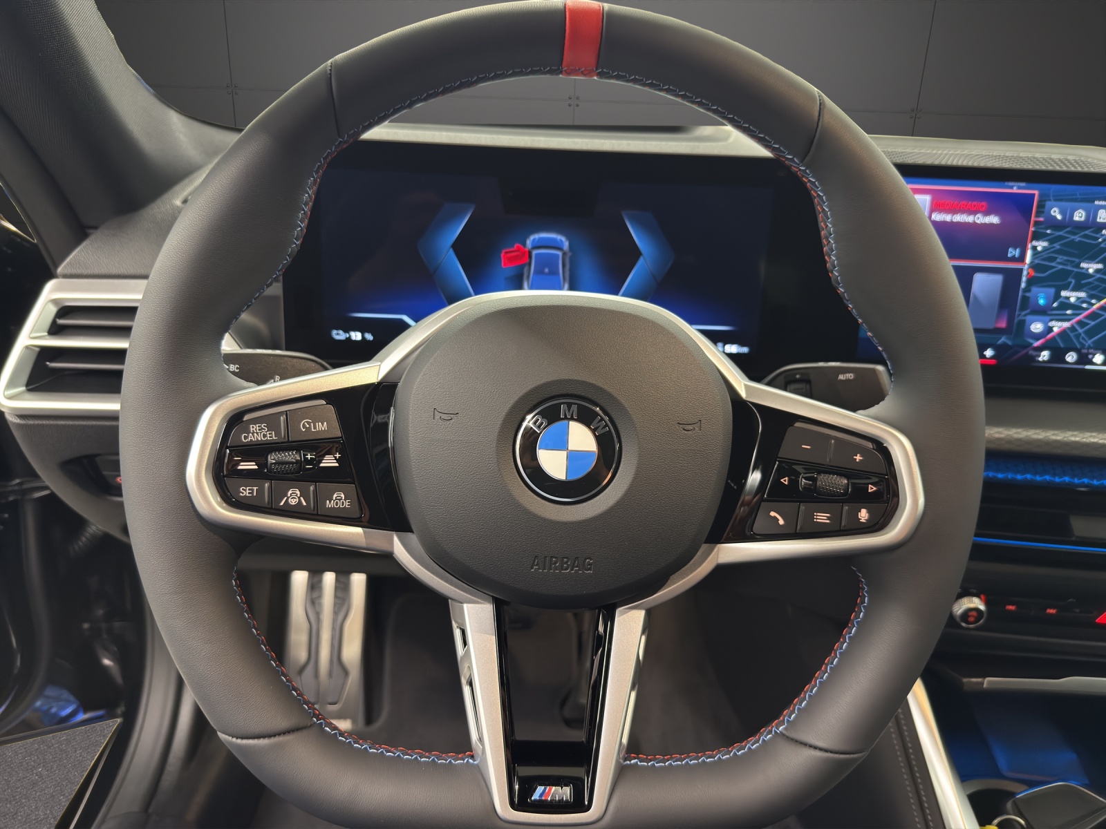 BMW i4 M60-image-12