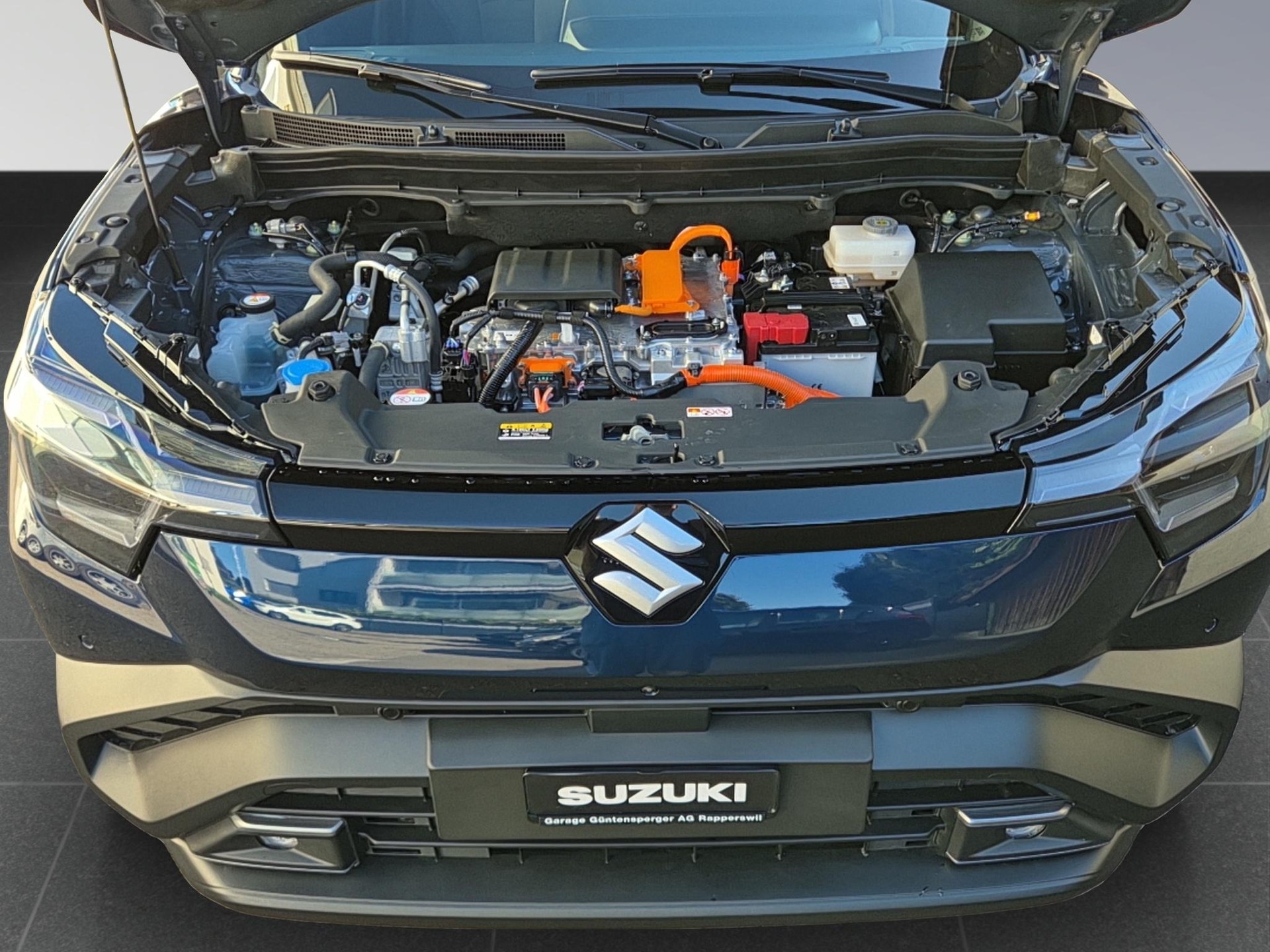 SUZUKI e Vitara Piz Sulai Top 4x4-image-19