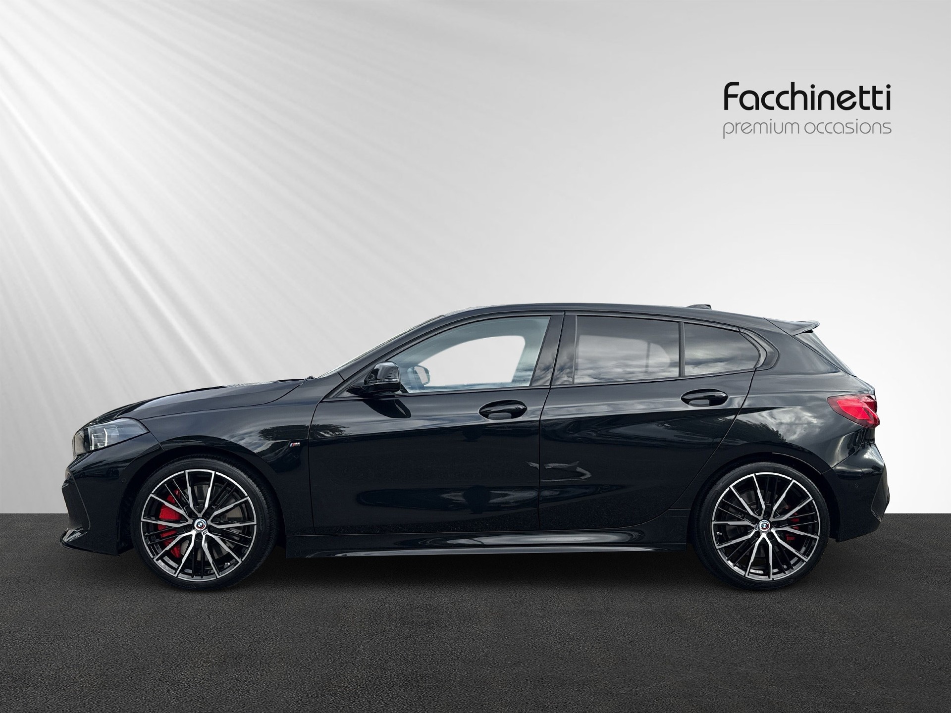 BMW M135i xDrive M Sport Pro Steptronic-image-1