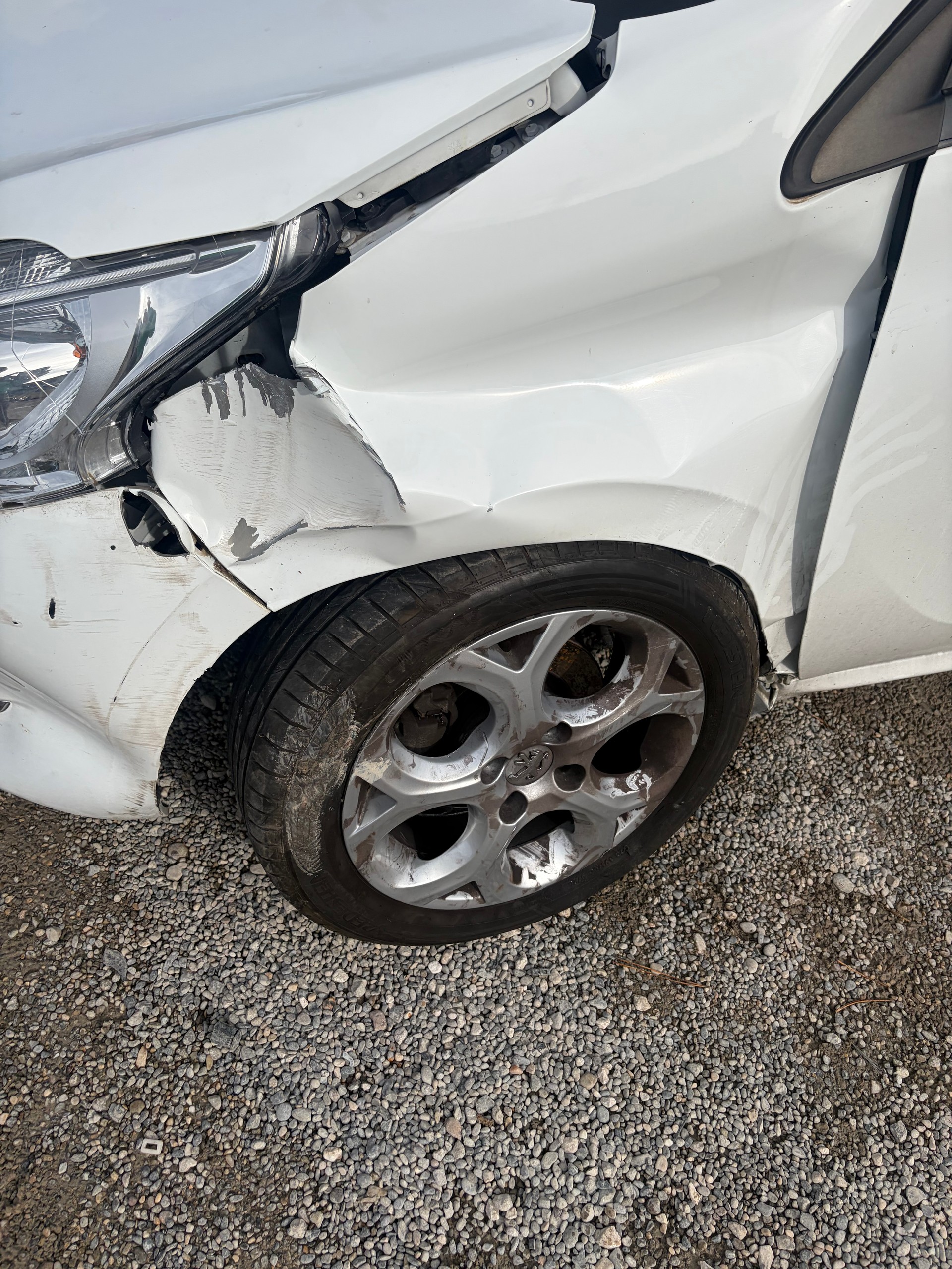 PEUGEOT 208 1.2 VTI Access-image-4