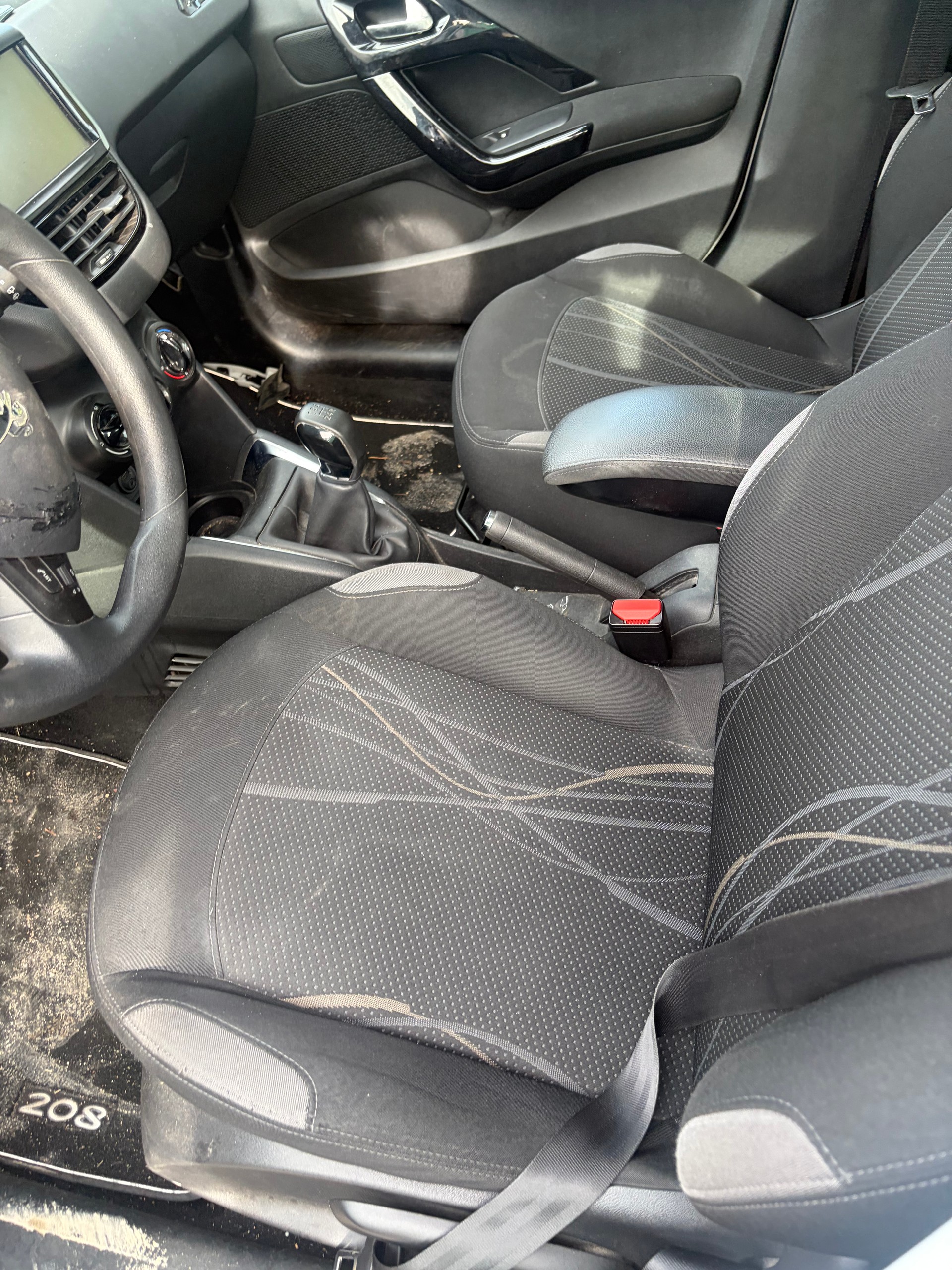 PEUGEOT 208 1.2 VTI Access-image-7