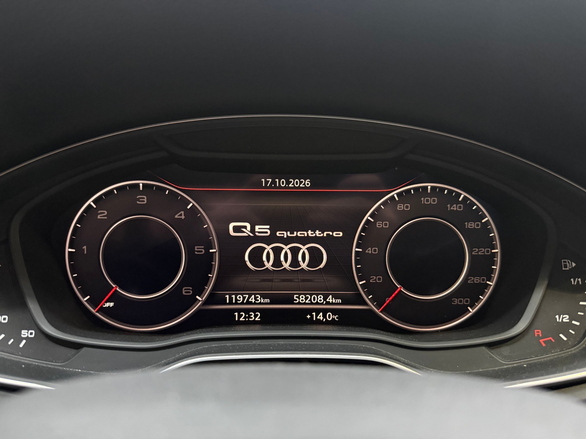 AUDI Q5 50 TDI sport quattro tiptronic-image-8