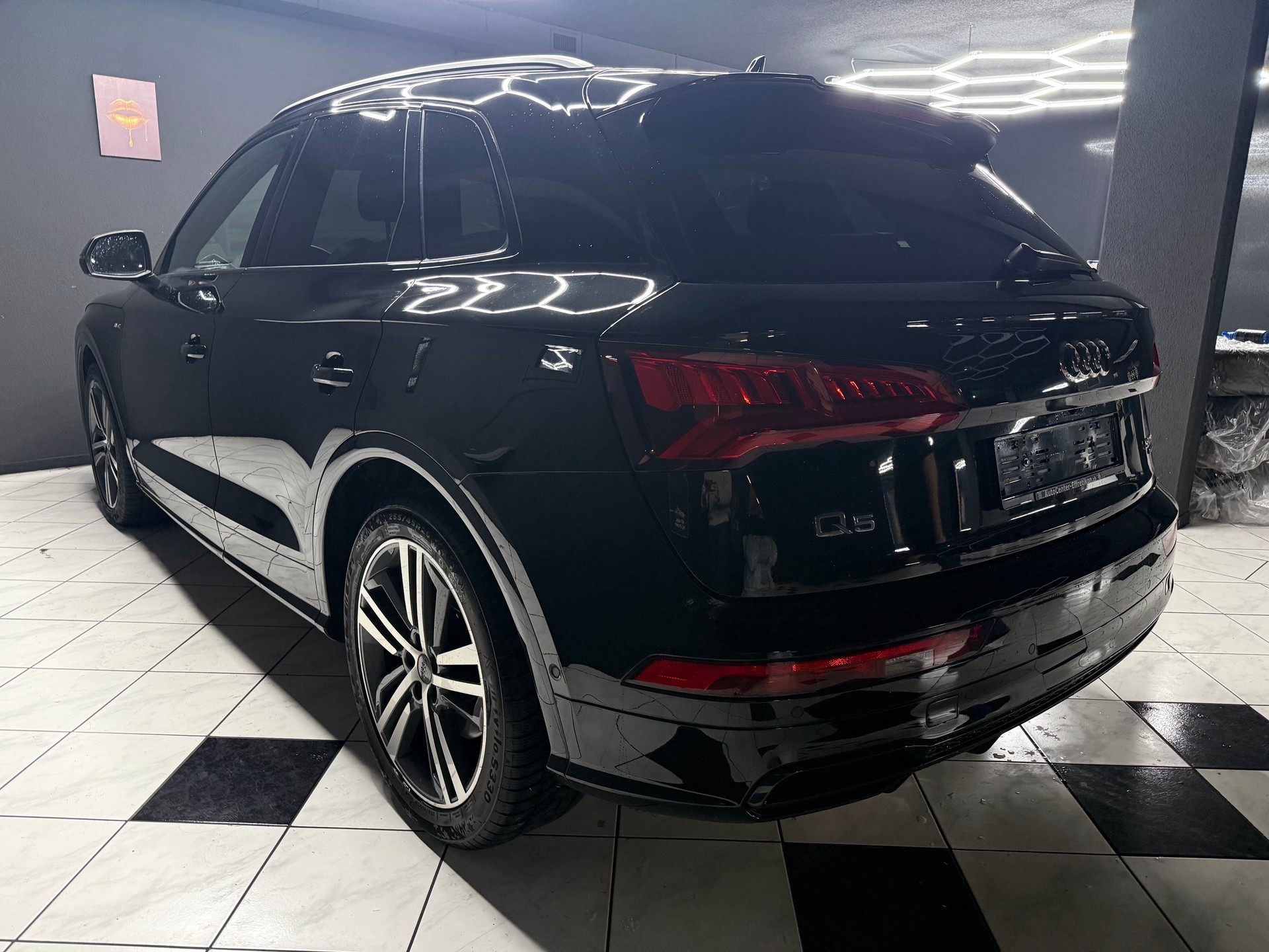 AUDI Q5 50 TDI sport quattro tiptronic-image-5