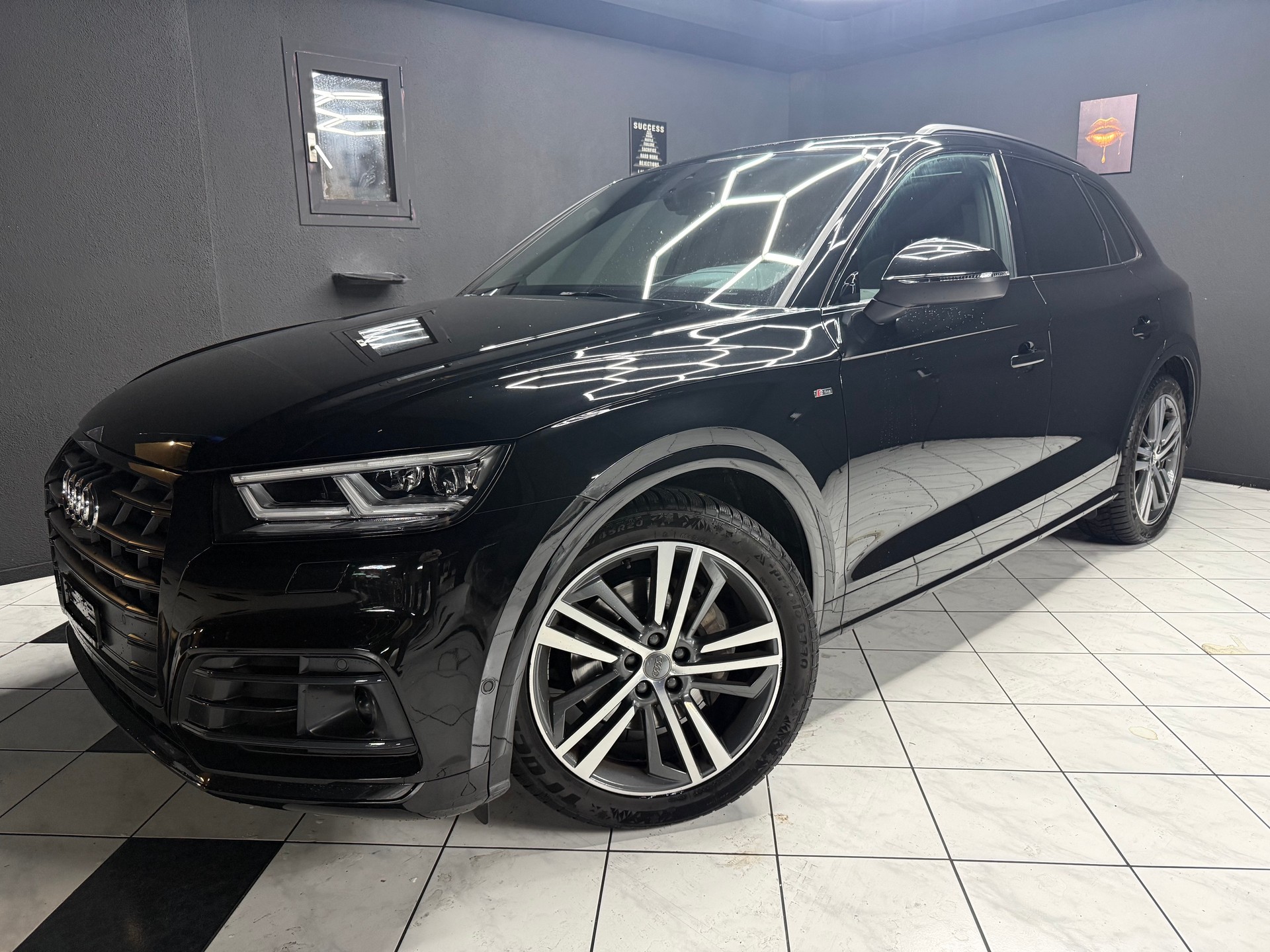 AUDI Q5 50 TDI sport quattro tiptronic-showroom-element-1