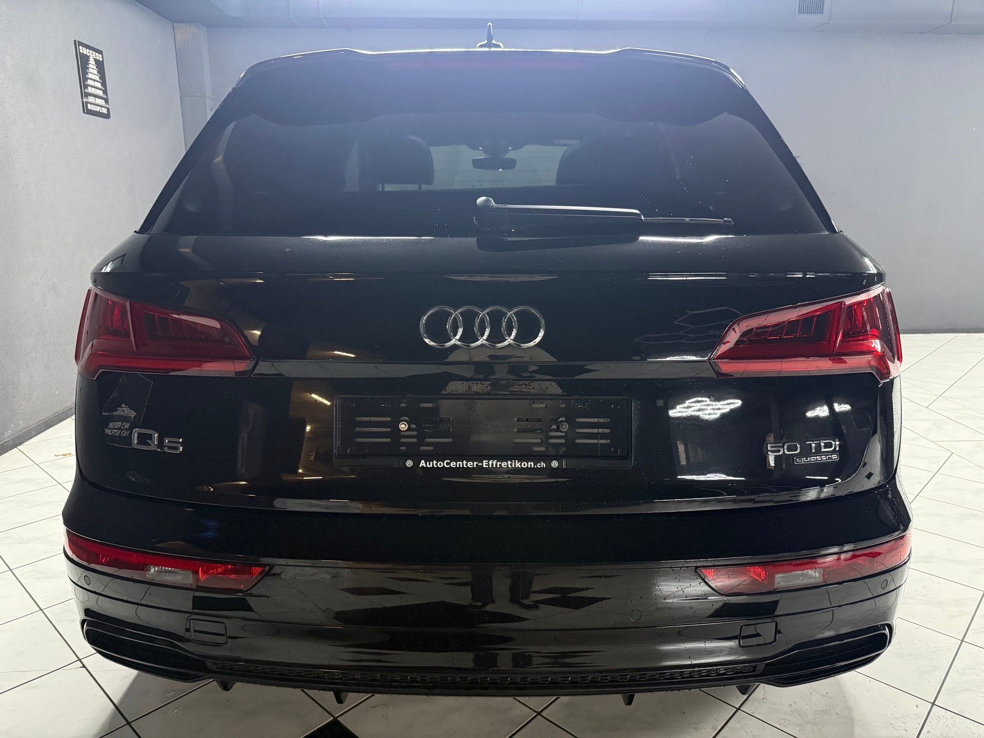AUDI Q5 50 TDI sport quattro tiptronic-showroom-element-3