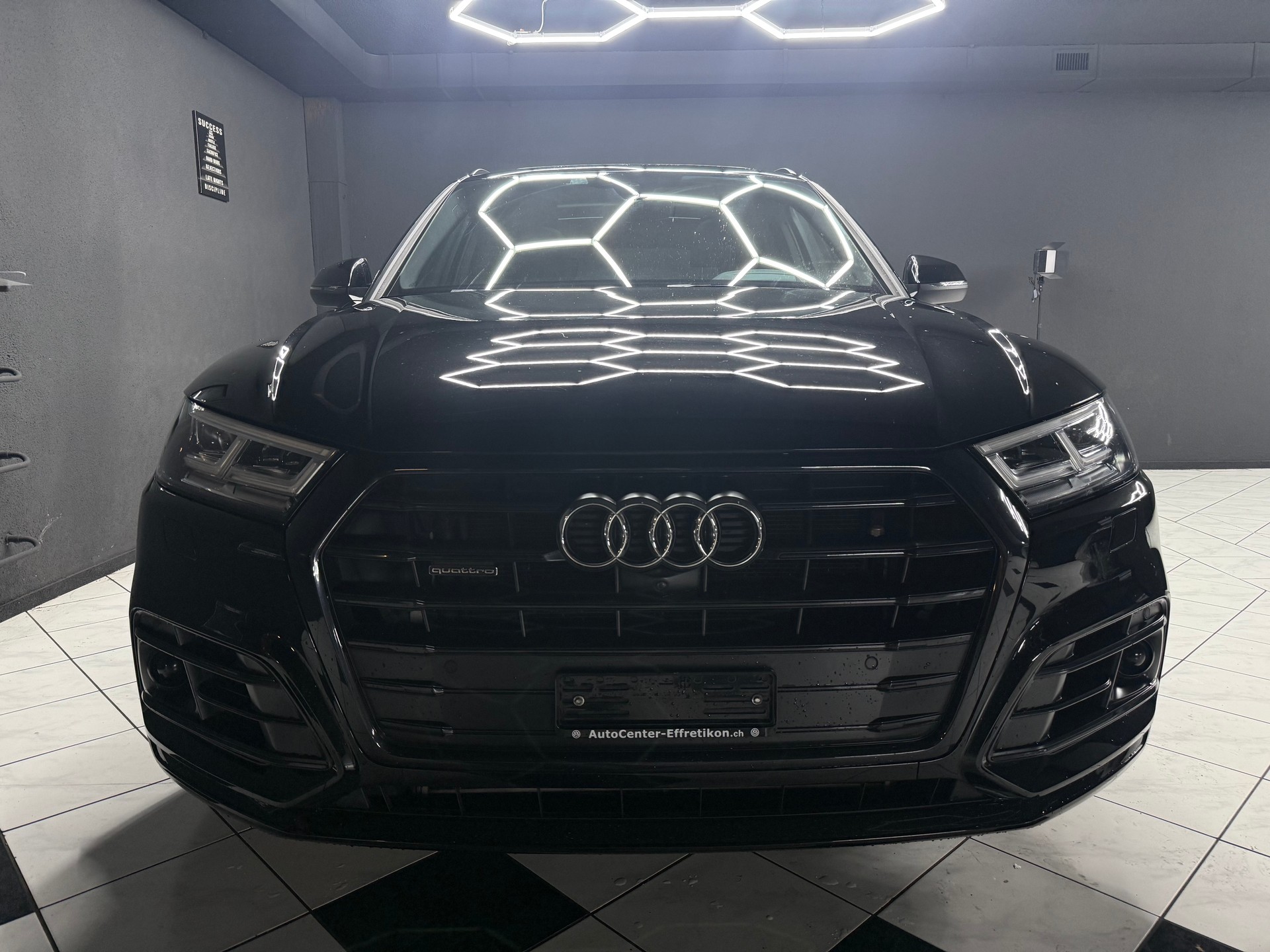 AUDI Q5 50 TDI sport quattro tiptronic-showroom-element-2