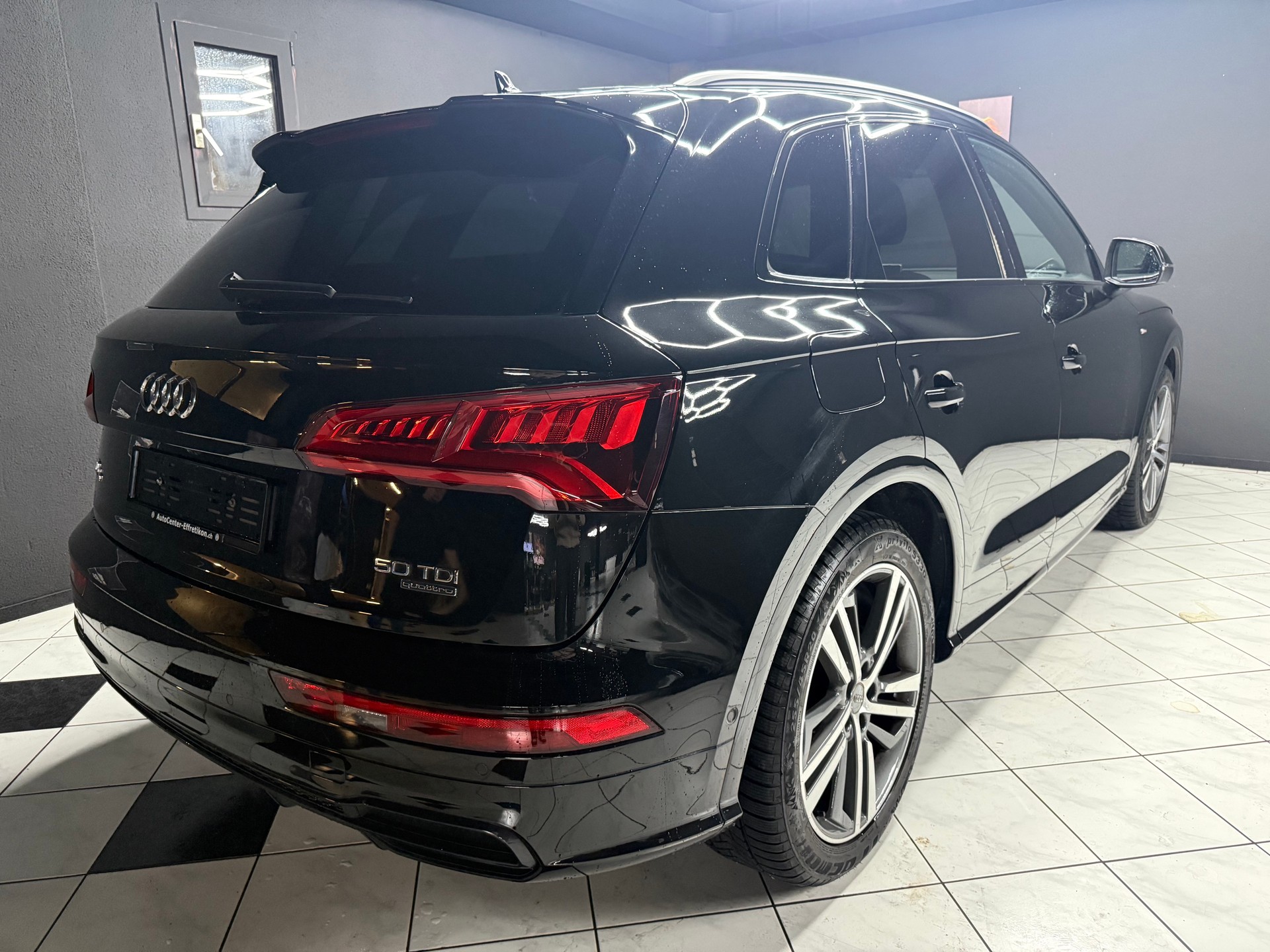 AUDI Q5 50 TDI sport quattro tiptronic-image-4