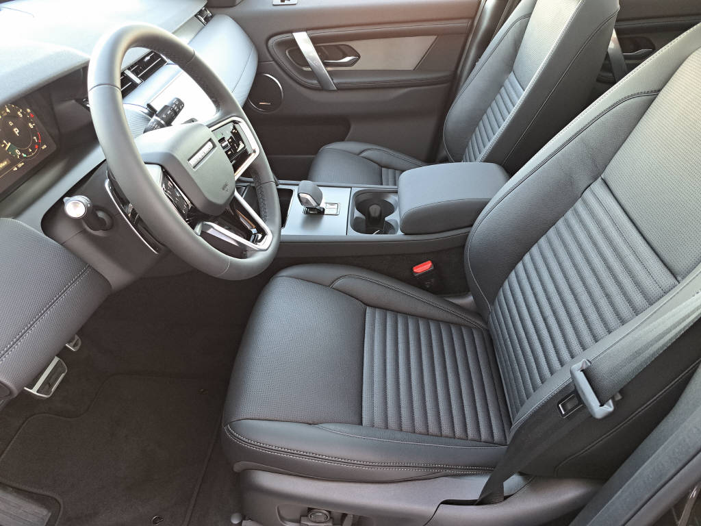 LAND ROVER Discovery Sport 2.0 I4 250cv Dynamic SE (7 places)-image-6