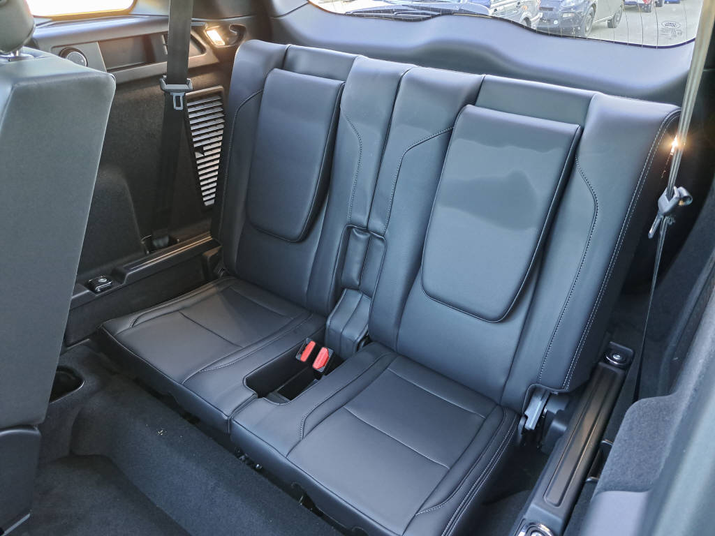 LAND ROVER Discovery Sport 2.0 I4 250cv Dynamic SE (7 places)-image-10