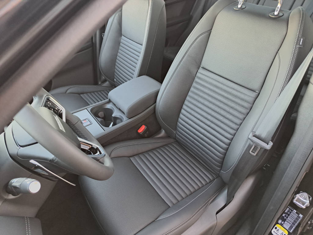 LAND ROVER Discovery Sport 2.0 I4 250cv Dynamic SE (7 places)-image-7