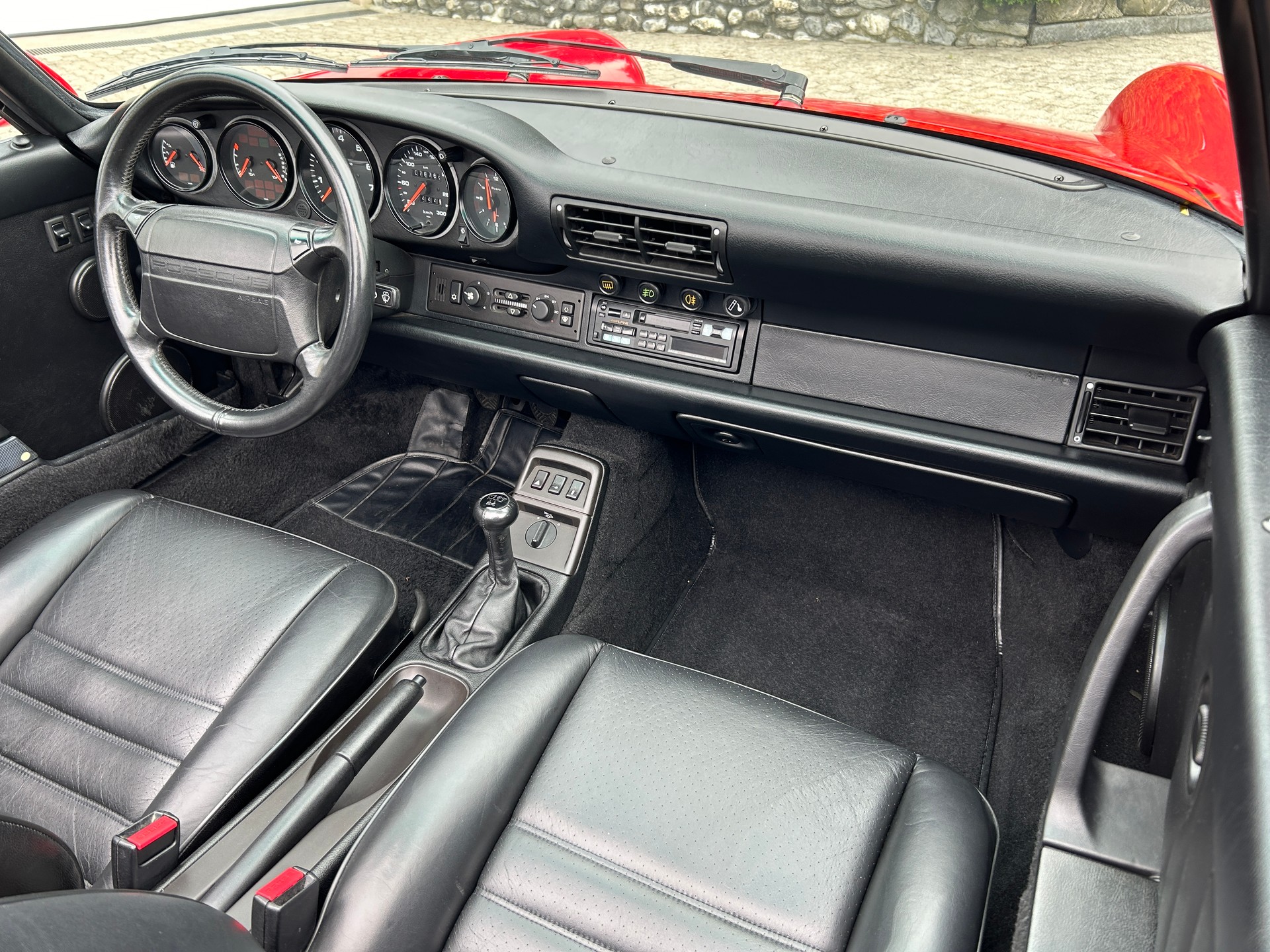 PORSCHE C2-image-10