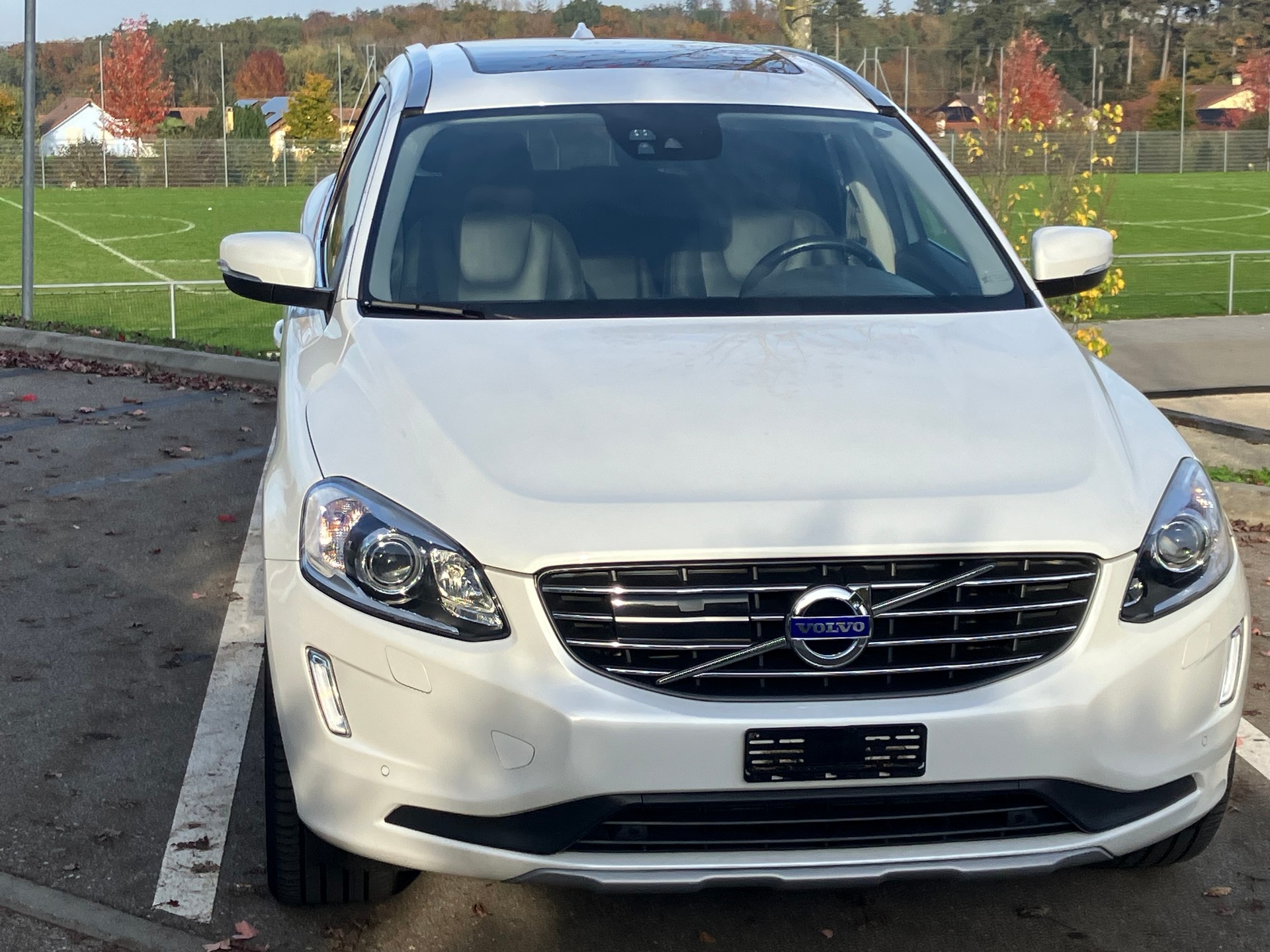 VOLVO XC60 T6 AWD Executive Plus Geartronic-image-3