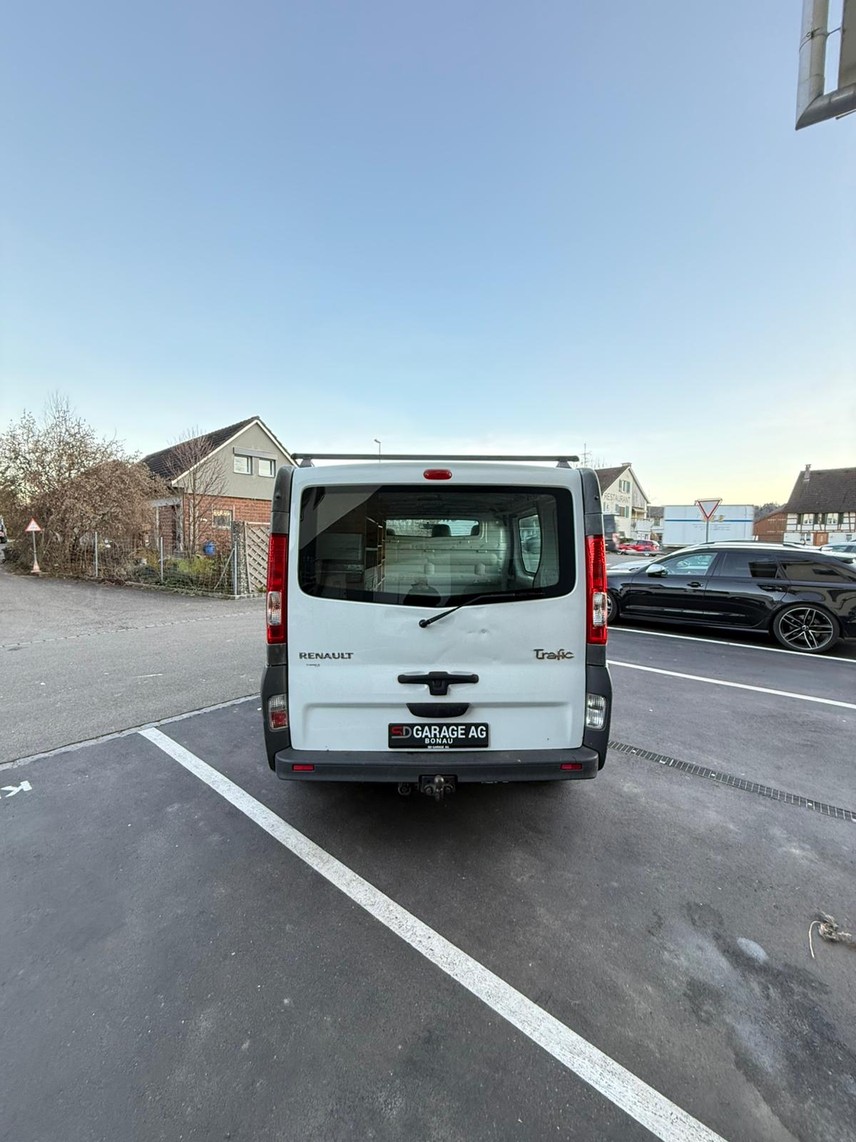 RENAULT Trafic 2.0 dCi 90 2.7t L1H1-image-5