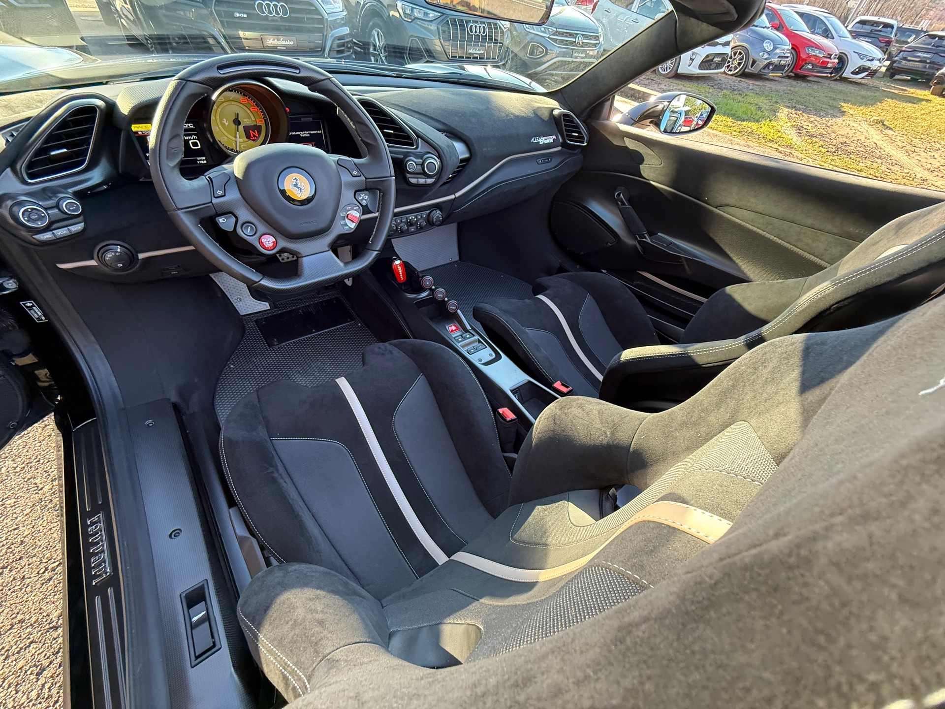 FERRARI 488 Pista Spider 3.9 V8-image-12