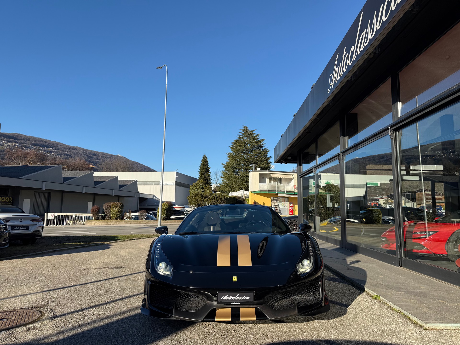 FERRARI 488 Pista Spider 3.9 V8-image-1