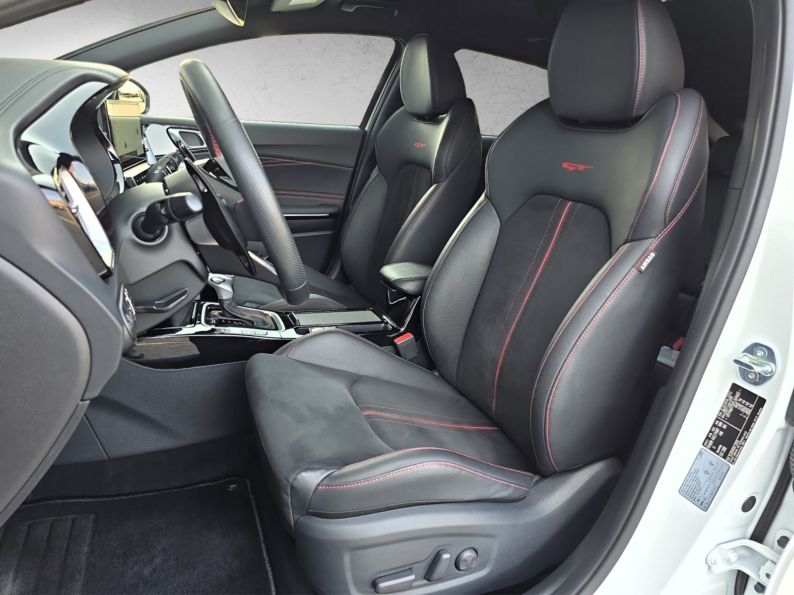 KIA ProCeed 1.6 T-GDi GT DCT-image-6