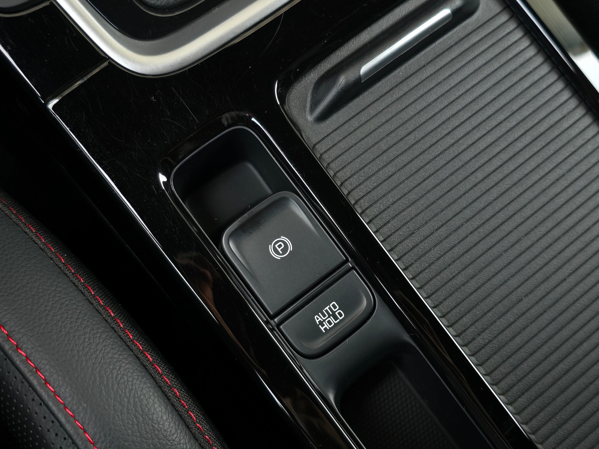 KIA ProCeed 1.6 T-GDi GT DCT-image-28