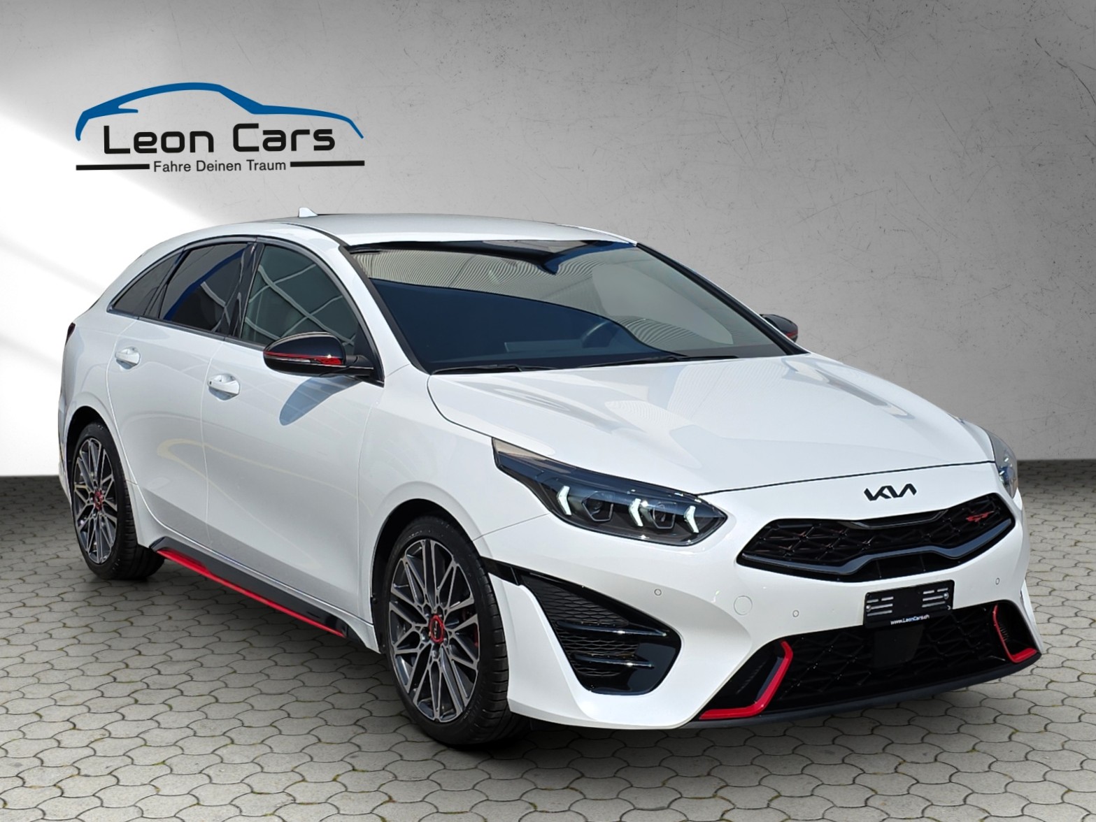 KIA ProCeed 1.6 T-GDi GT DCT-image-1