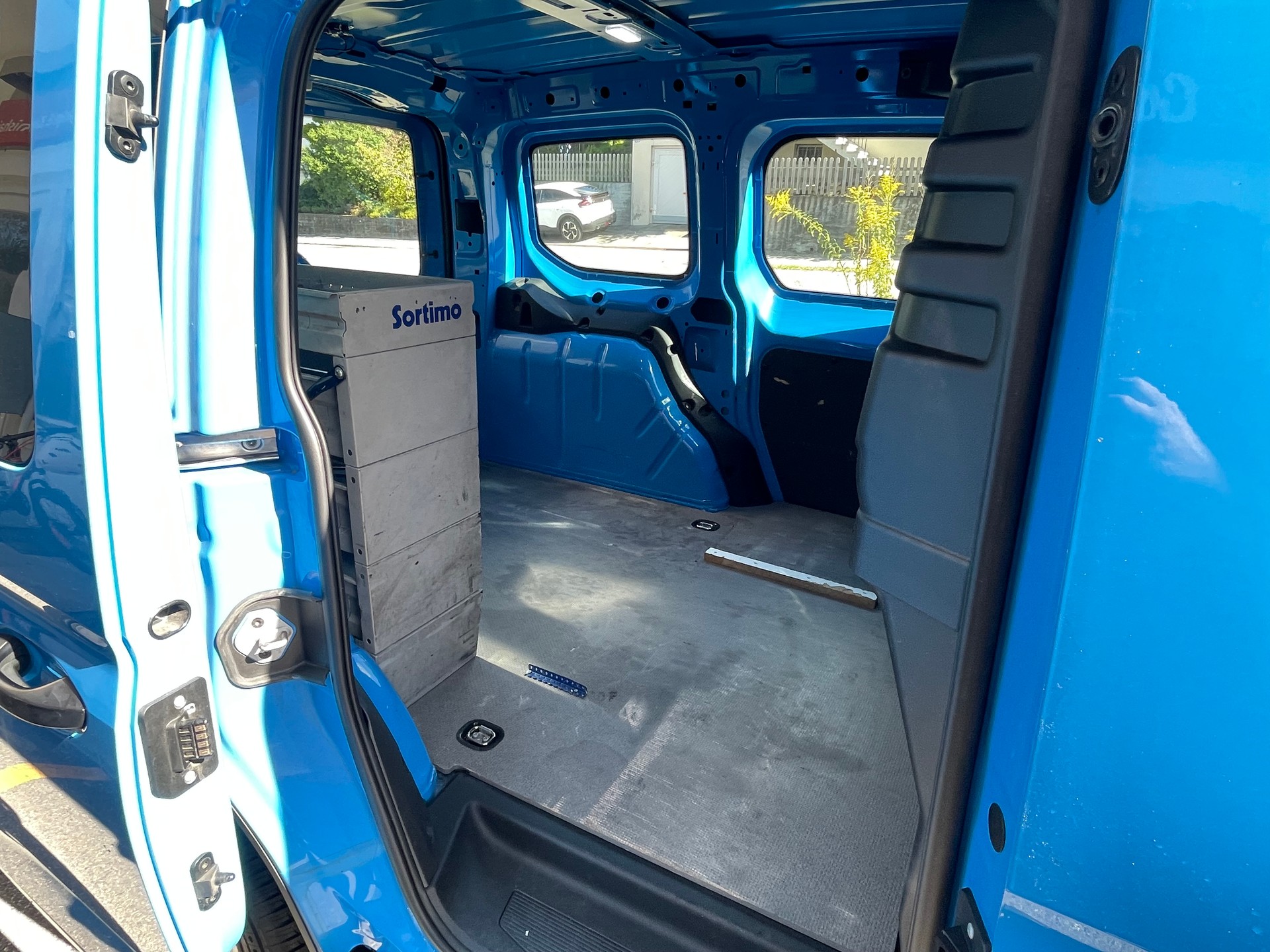 VW Caddy Cargo 1.5 TSI-image-7