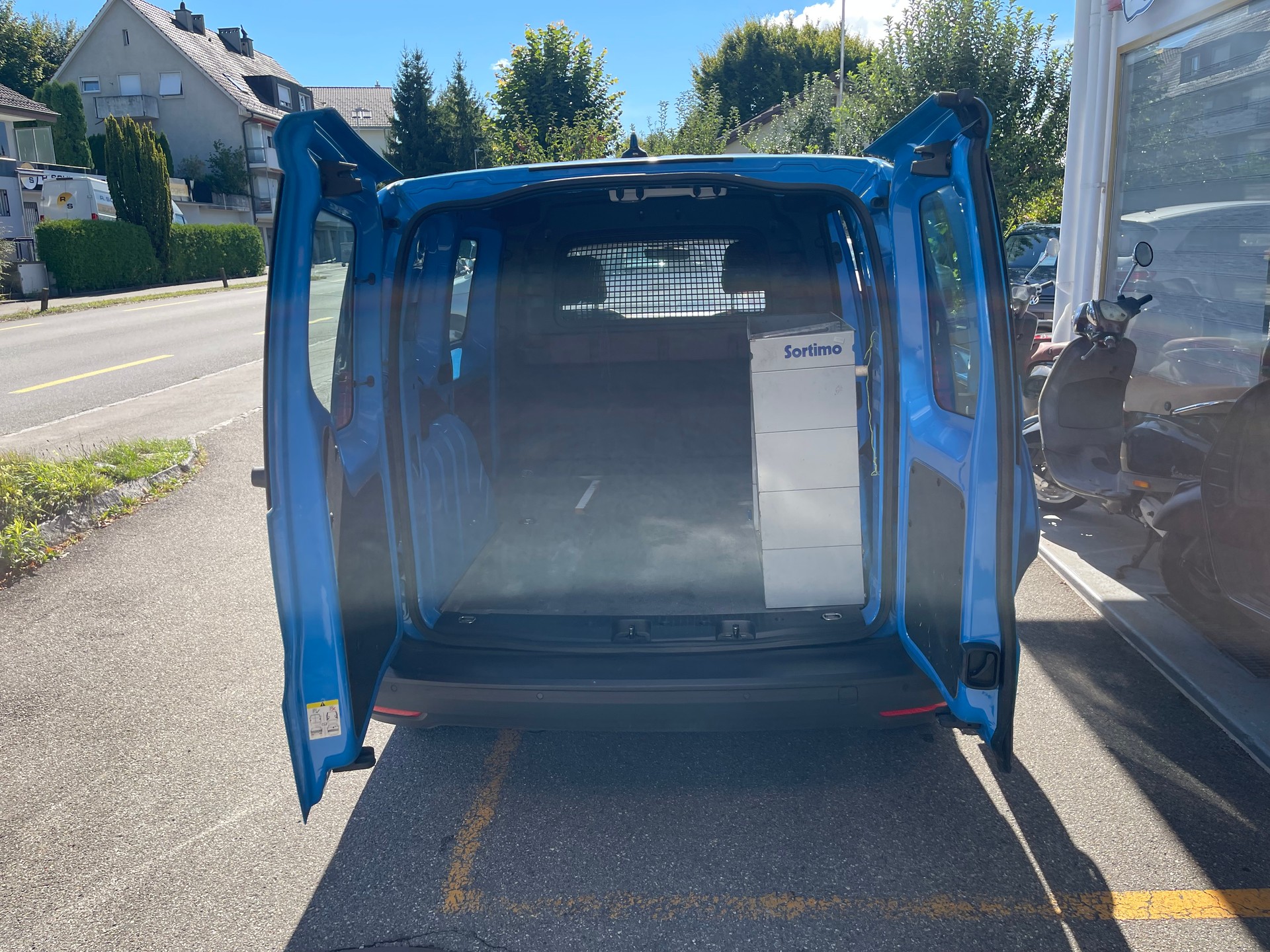 VW Caddy Cargo 1.5 TSI-image-10