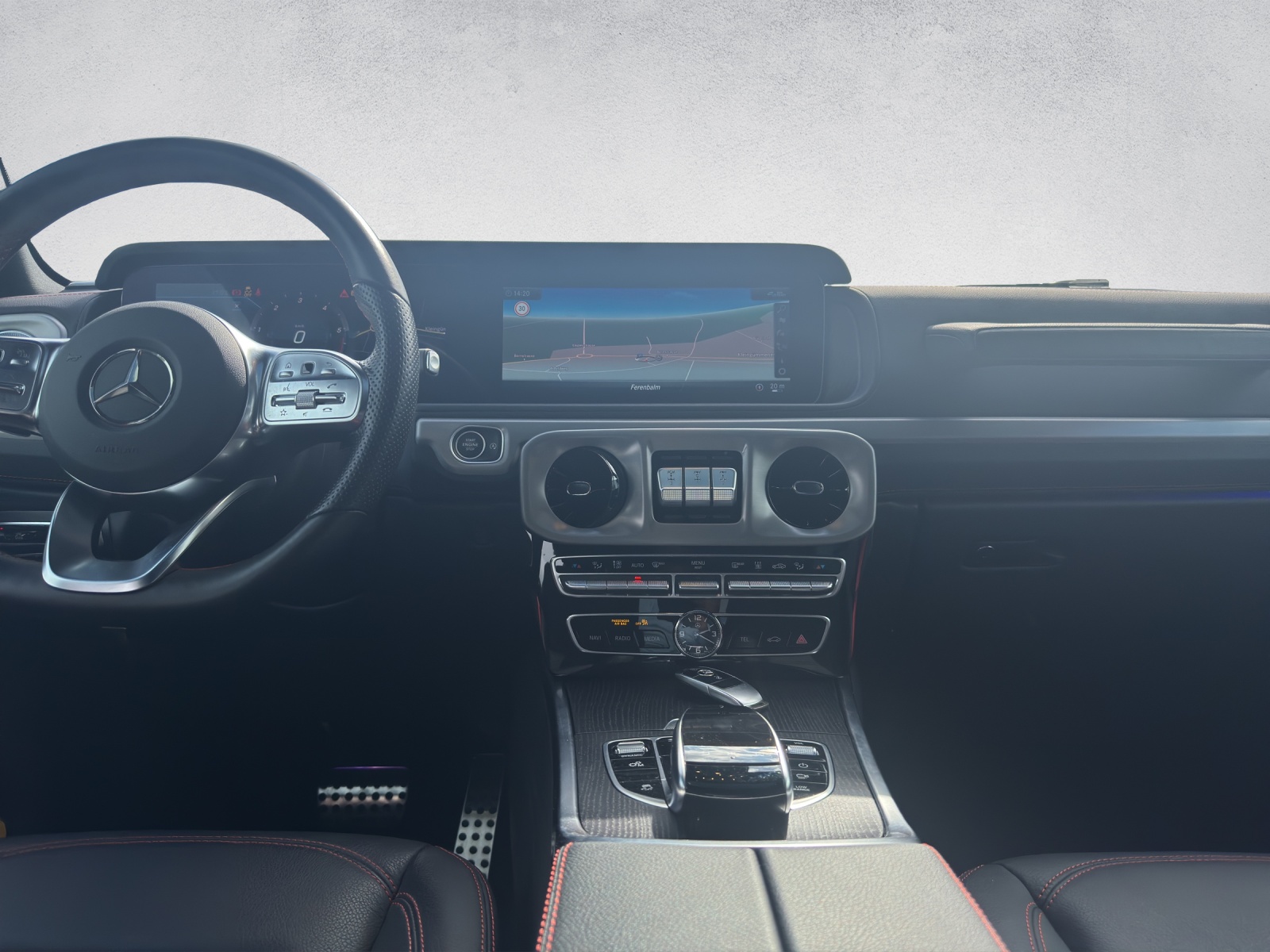 MERCEDES-BENZ G 350 d AMG Line 9G-Tronic-image-13