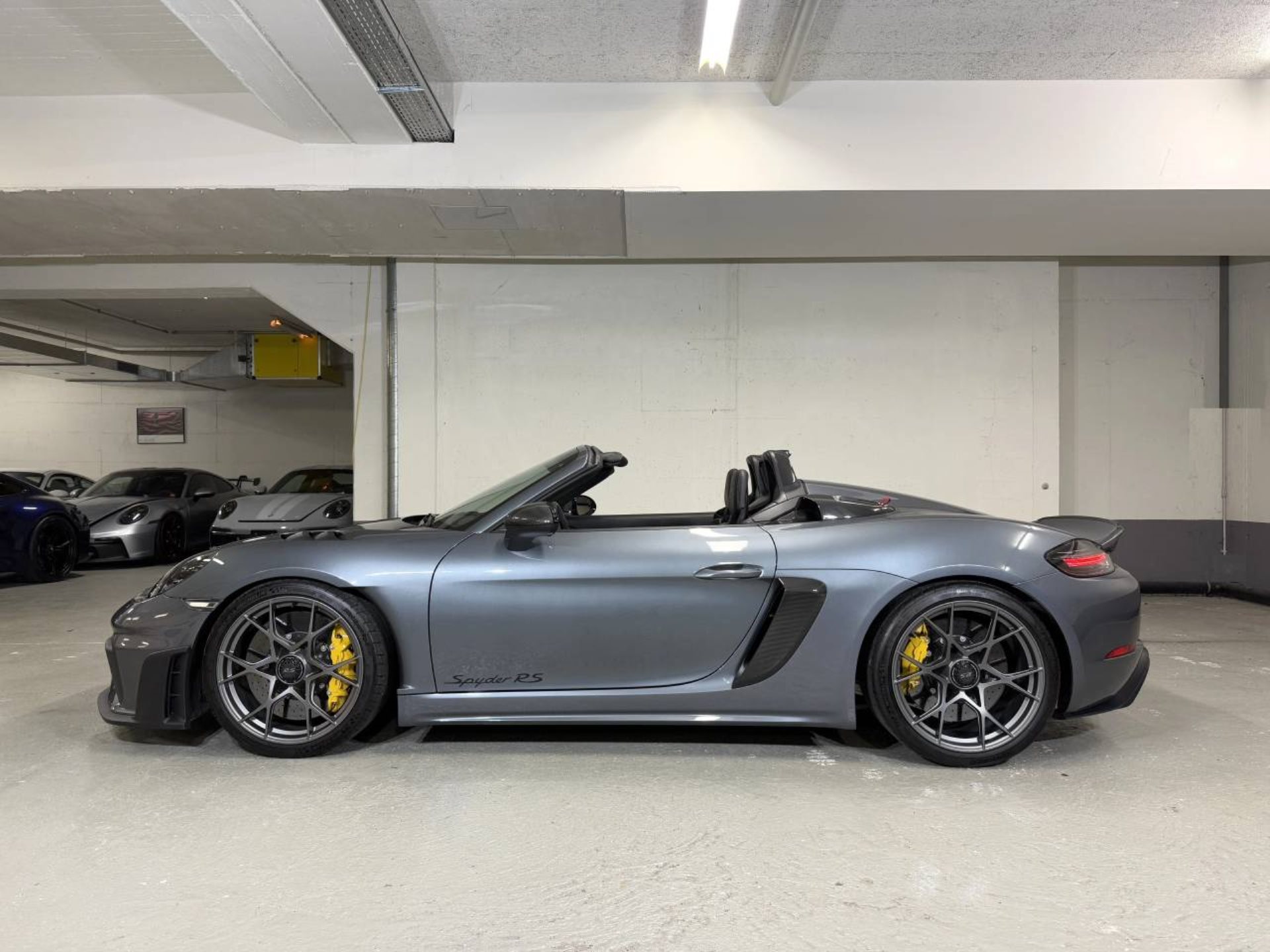 PORSCHE 718 Spyder RS (MY24)-image-7