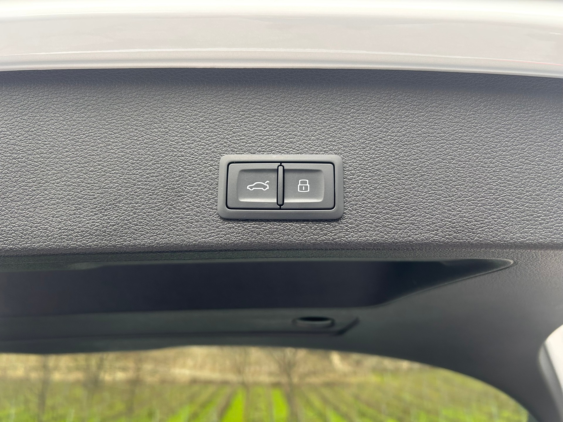 AUDI Q2 40 TFSI S Line quattro S-tronic-image-9