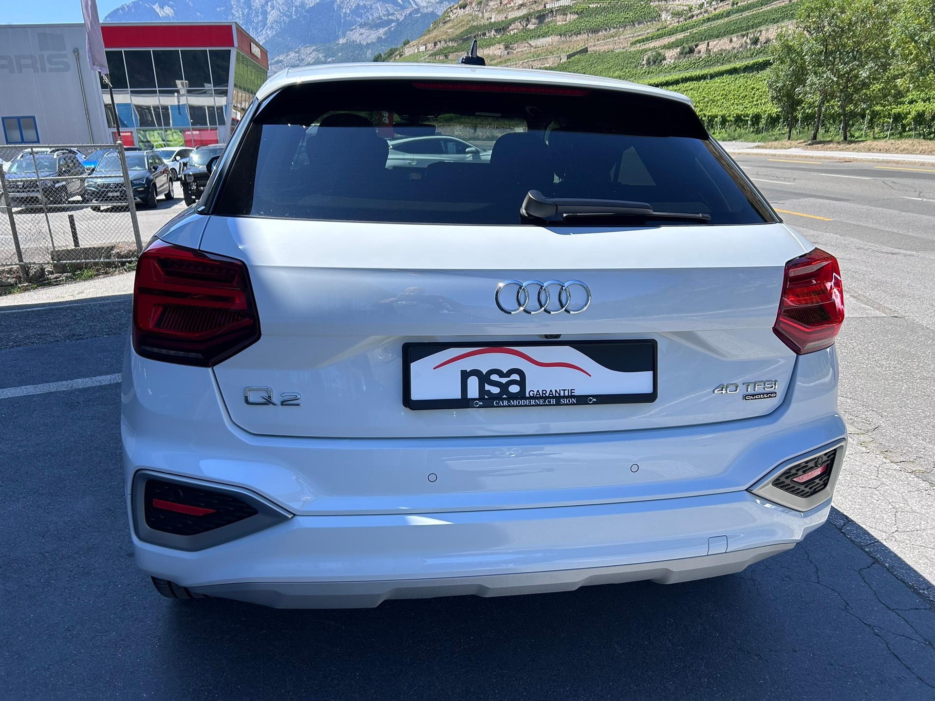 AUDI Q2 40 TFSI S Line quattro S-tronic-image-4