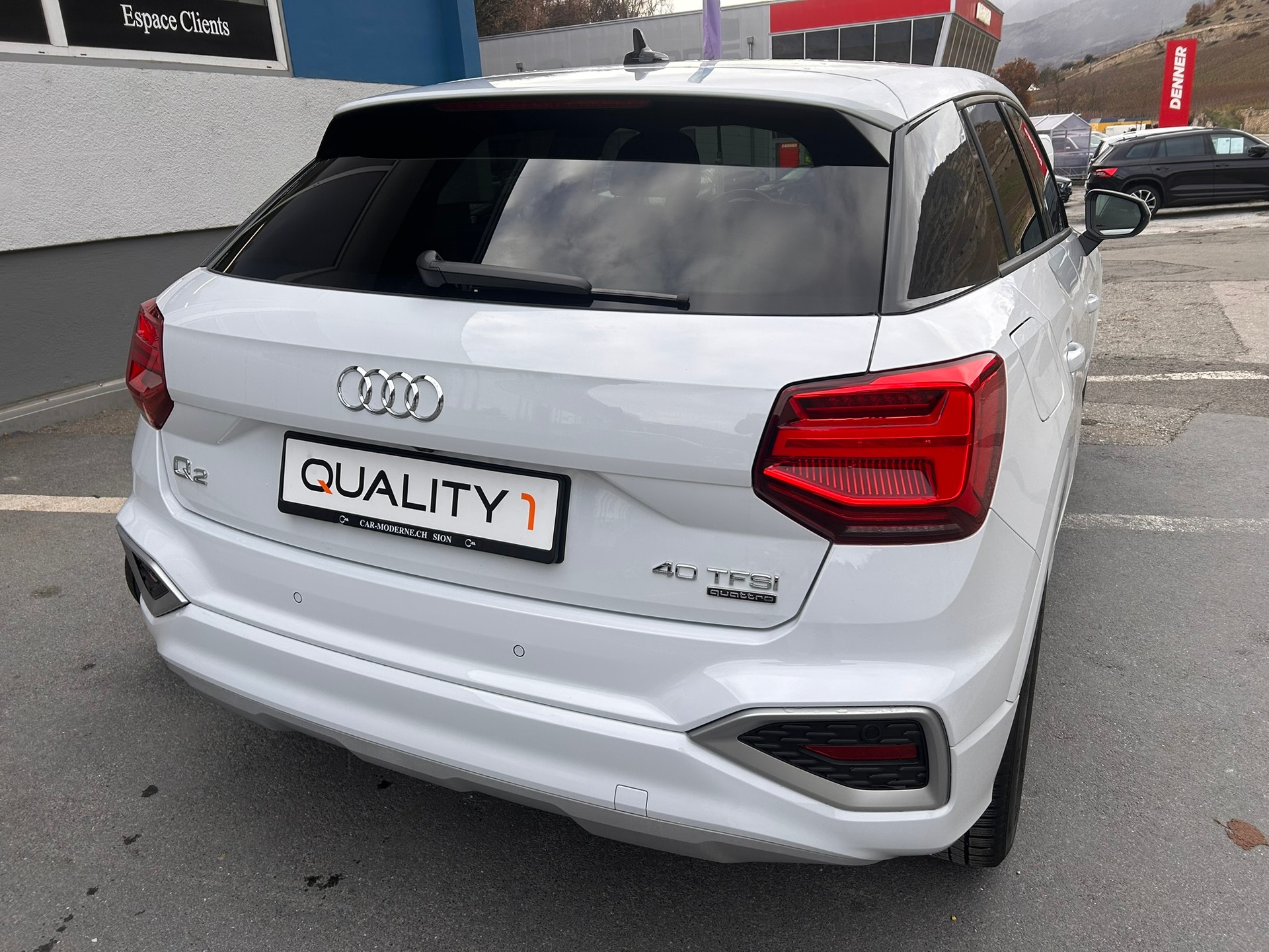 AUDI Q2 40 TFSI S Line quattro S-tronic-image-4