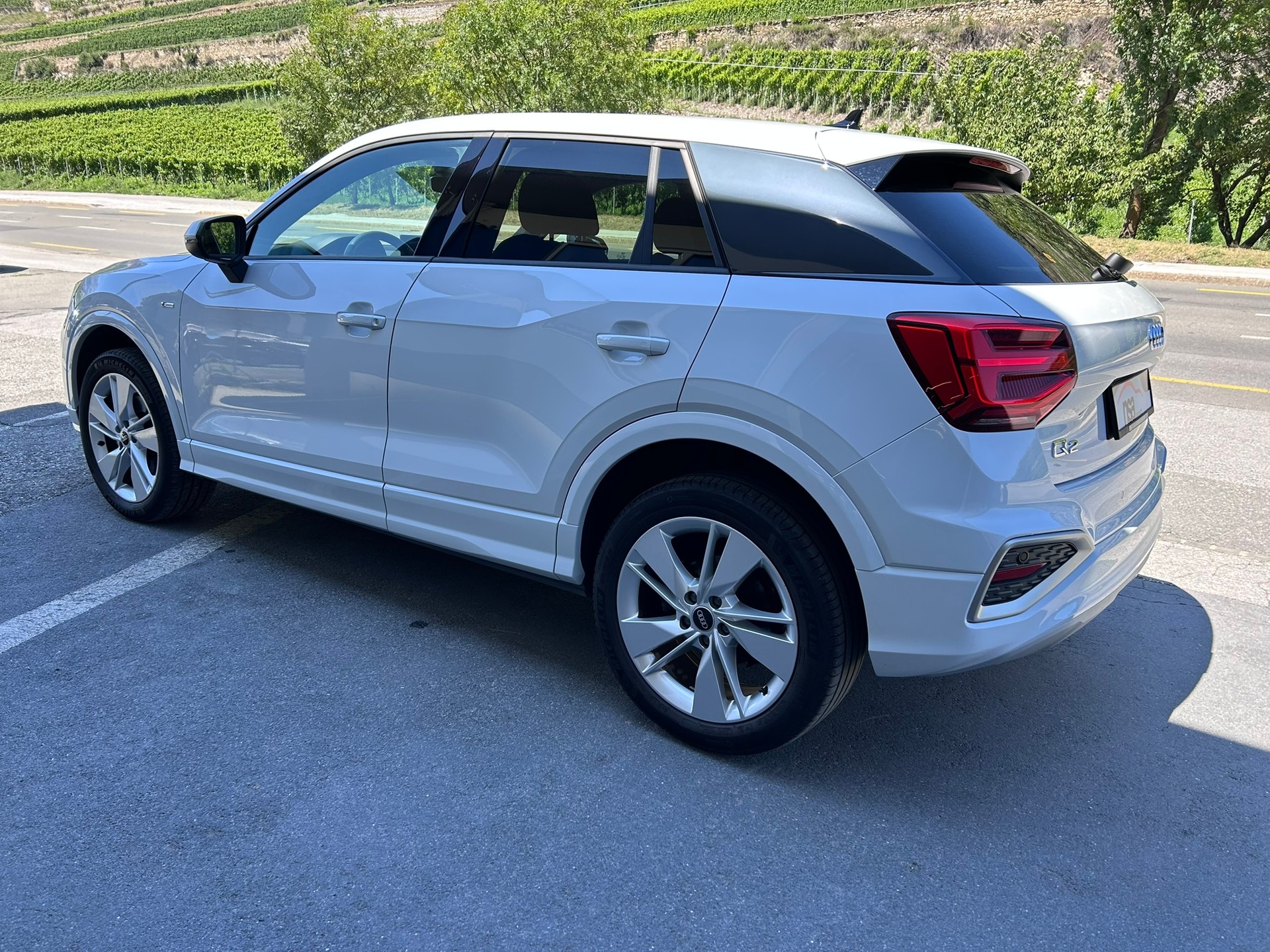 AUDI Q2 40 TFSI S Line quattro S-tronic-image-3