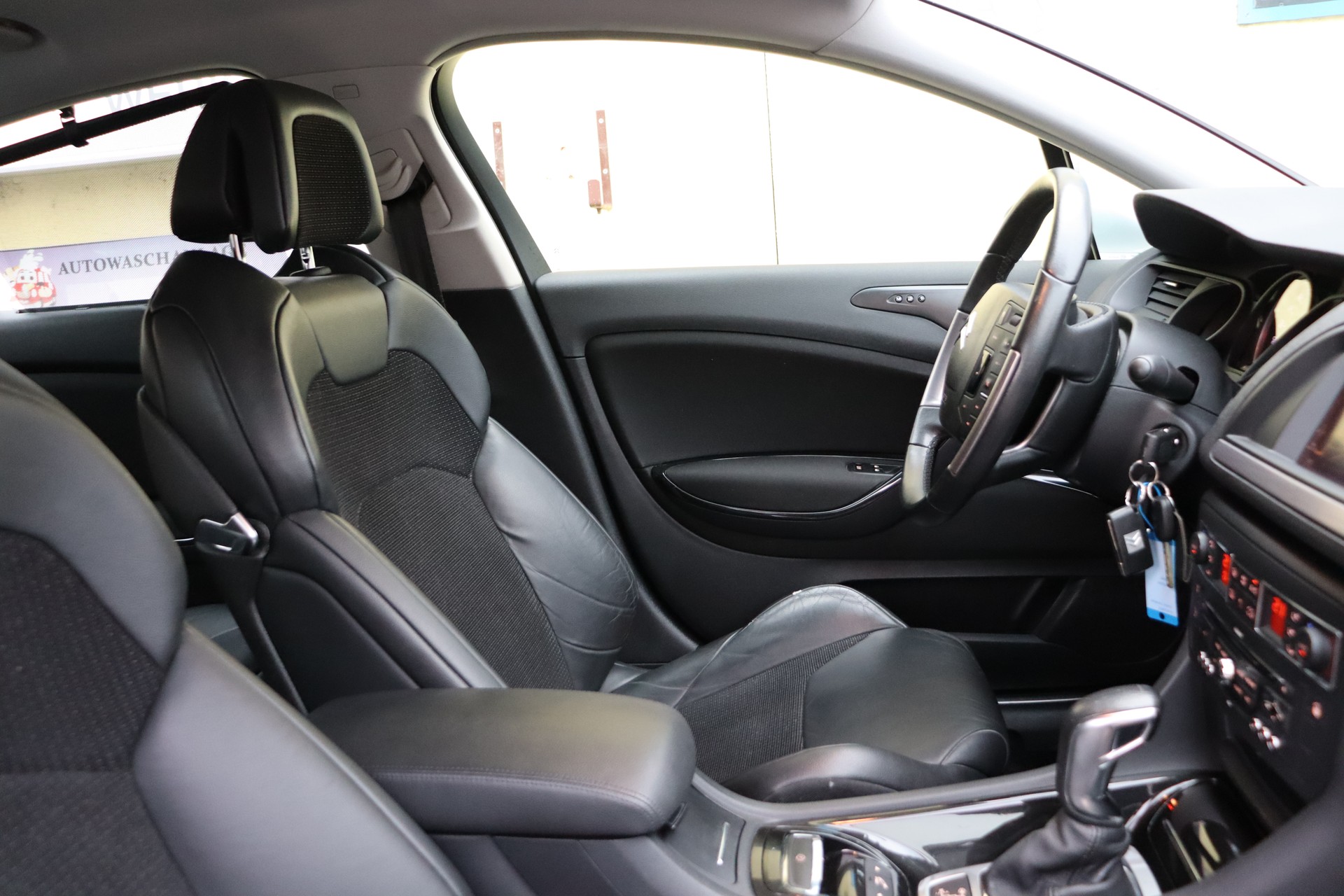 CITROEN C5 Berline 3.0 HDi V6 Exclusive Automatic-image-10