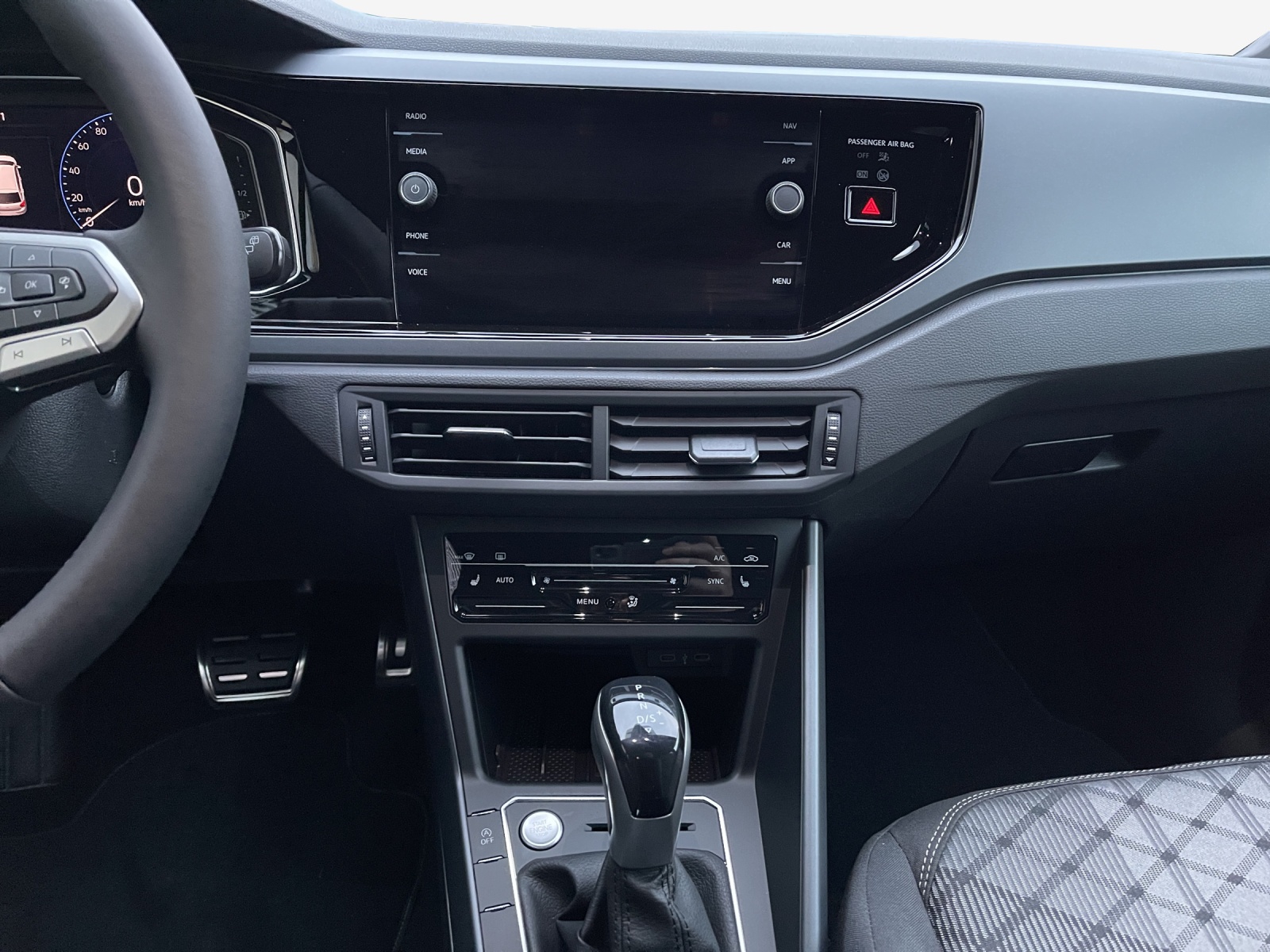 VW Polo 1.0 TSI R-Line DSG-image-10