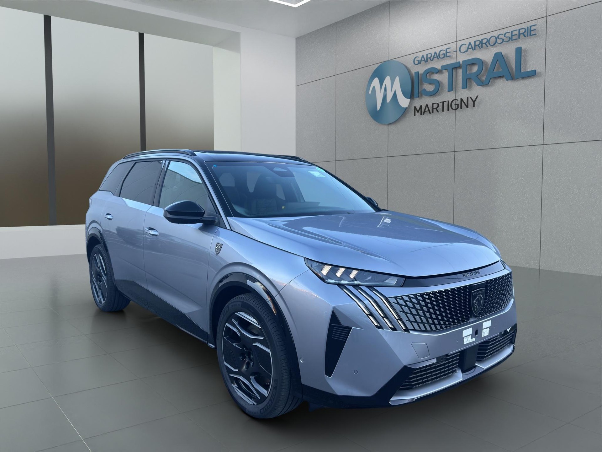 PEUGEOT 5008 e-Launch Edition AWD-image-6