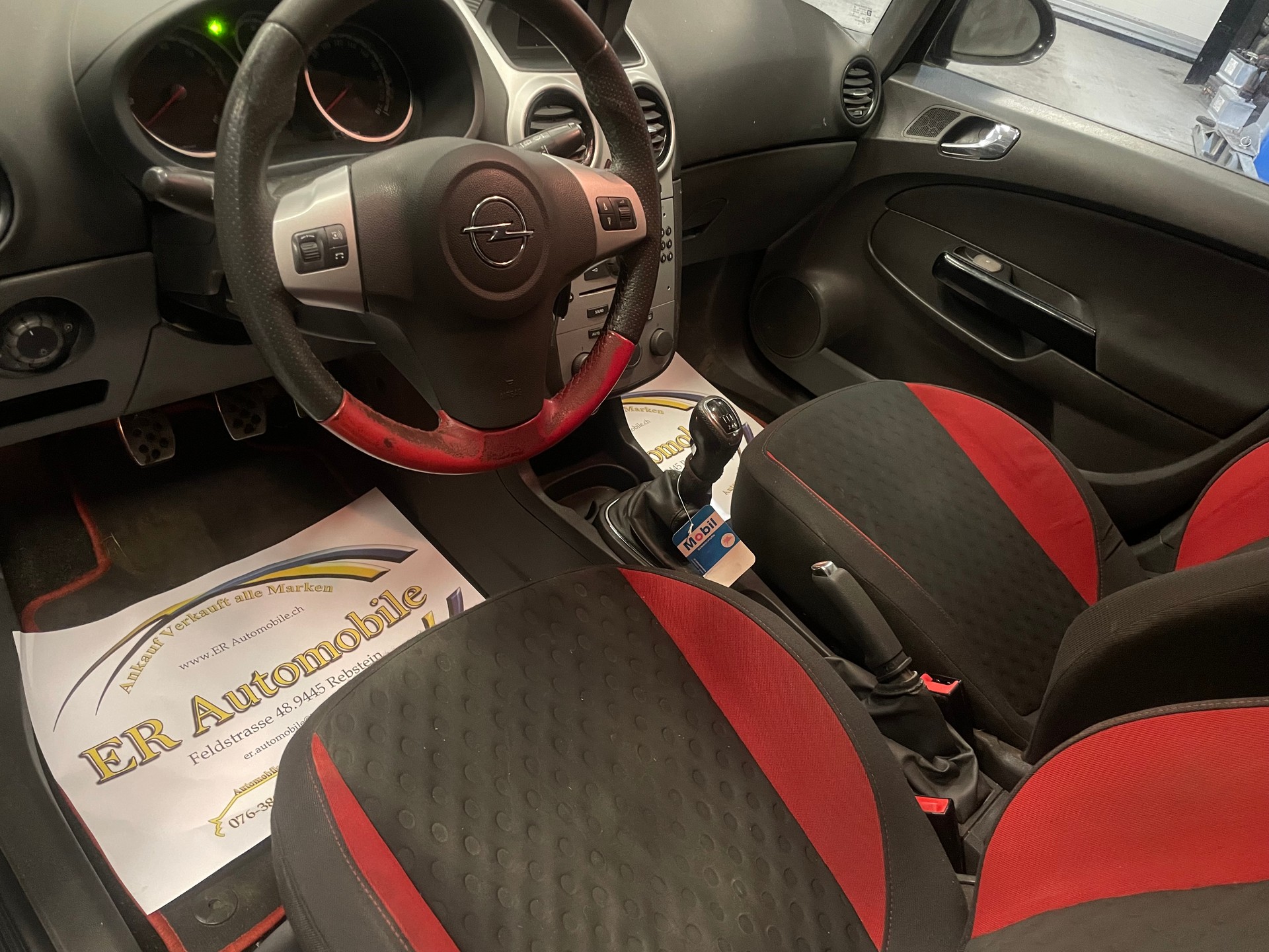 OPEL Corsa 1.6 Turbo GSi-image-9