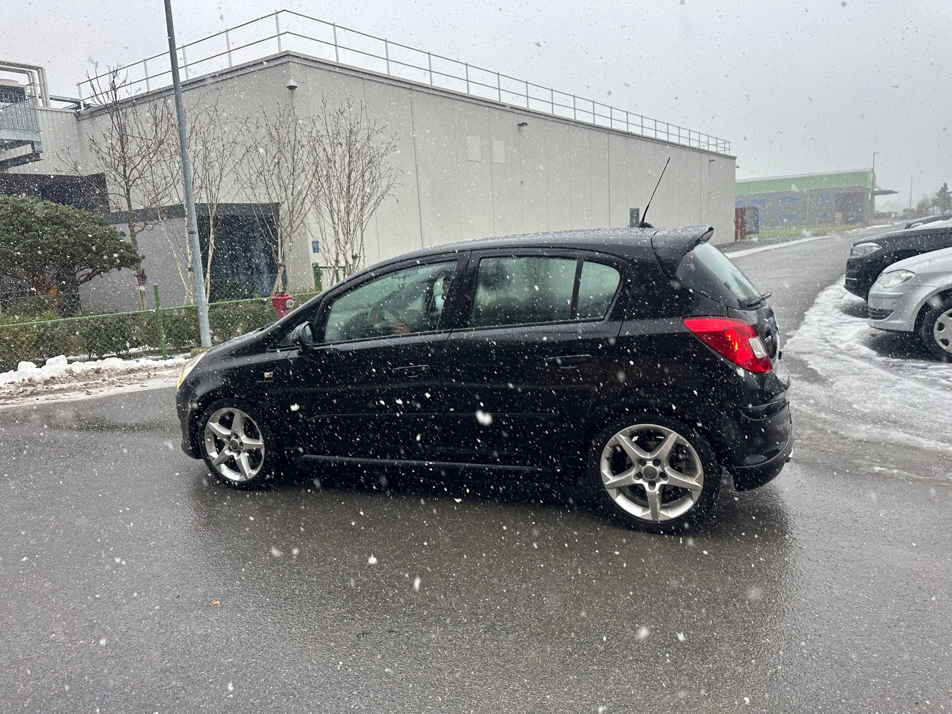 OPEL Corsa 1.6 Turbo GSi-image-7
