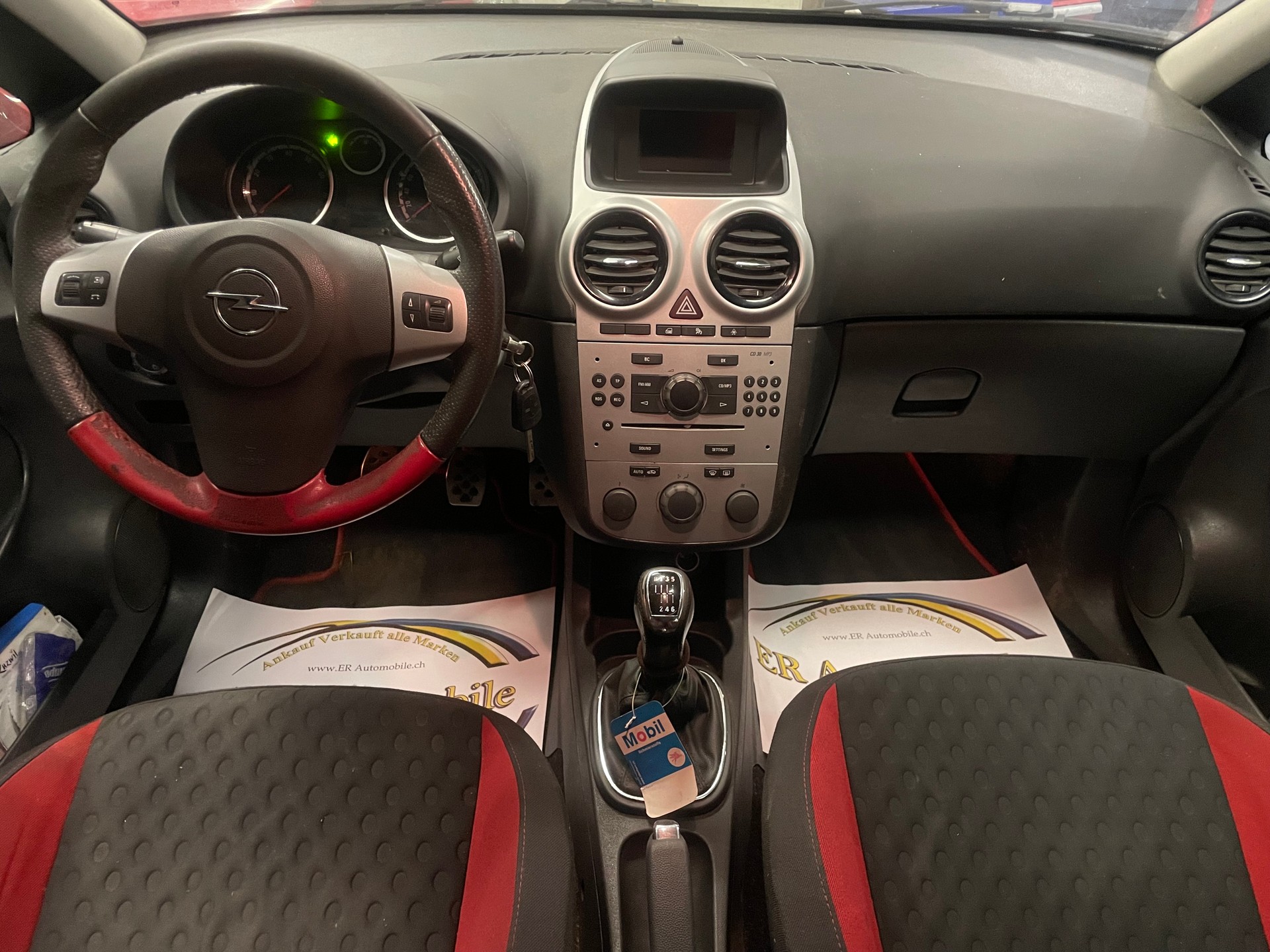 OPEL Corsa 1.6 Turbo GSi-image-8